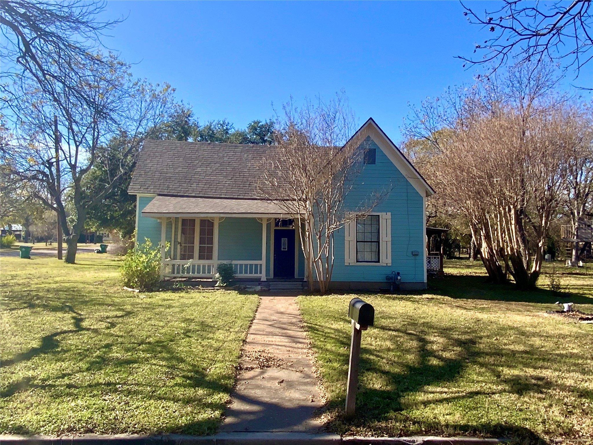 115 S Avenue I Clifton TX 76634