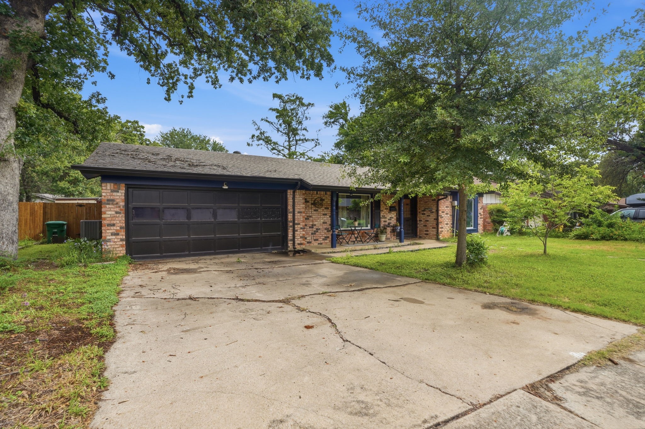 6801 Yolanda Drive Fort Worth TX 76112