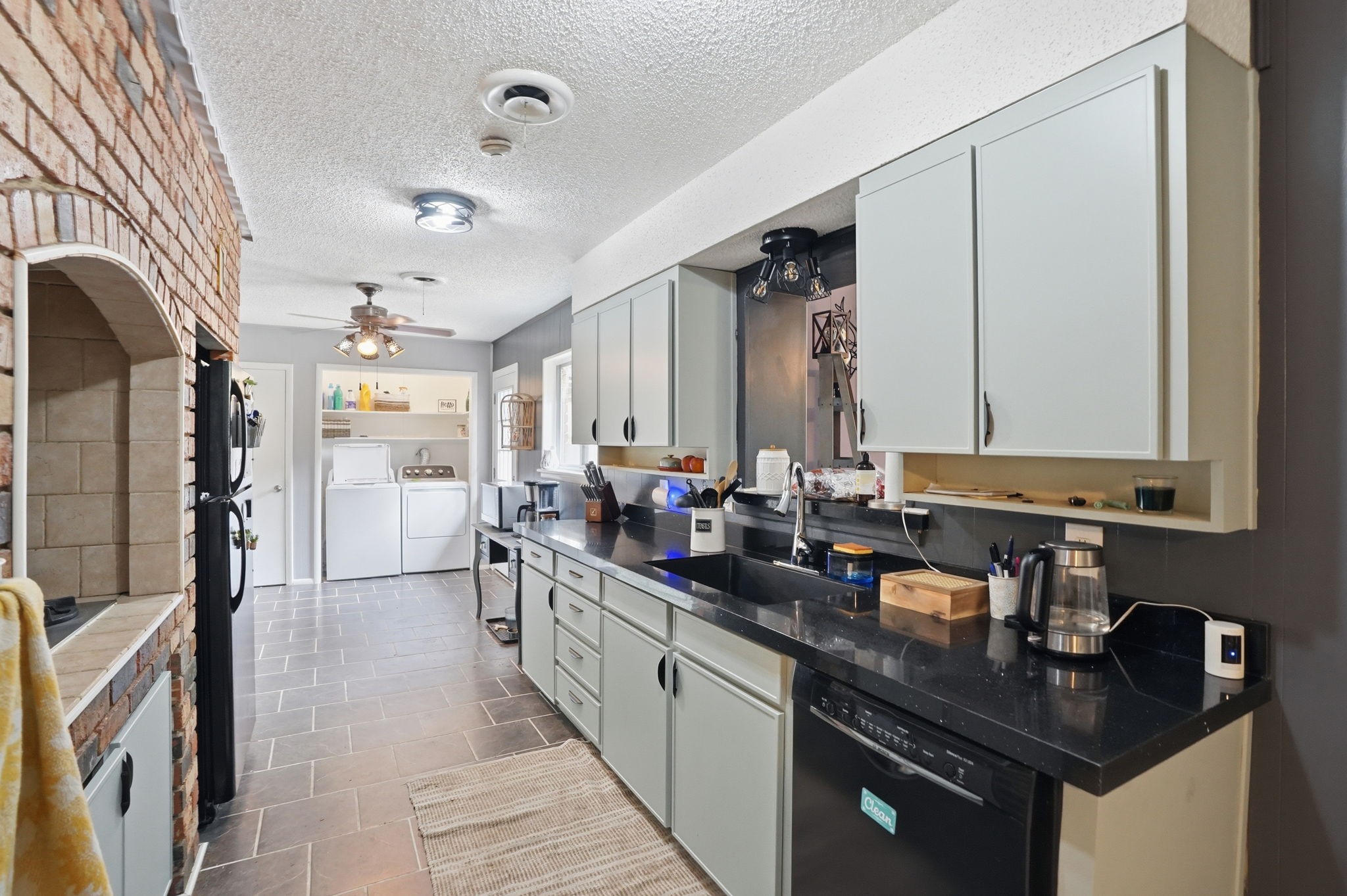 6801 Yolanda Drive Fort Worth TX 76112