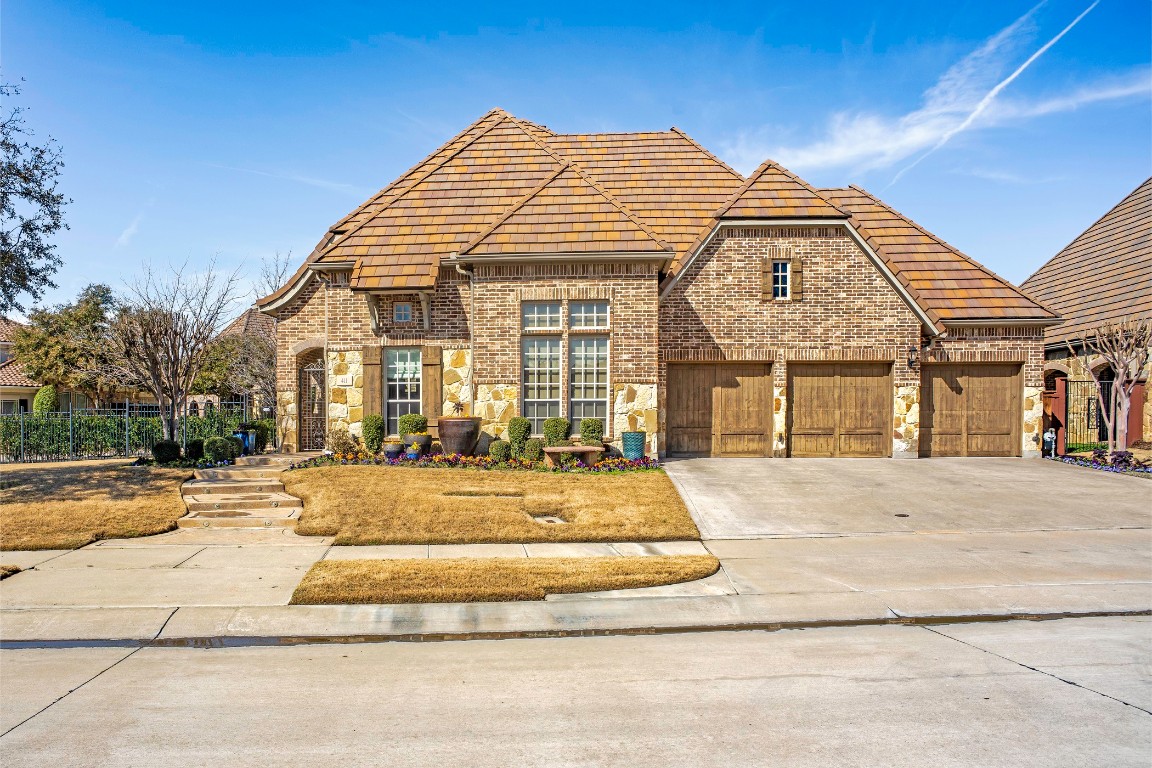 411 Fountainview Drive Irving TX 75039