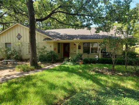 2616 Yorkshire Street Irving TX 75061