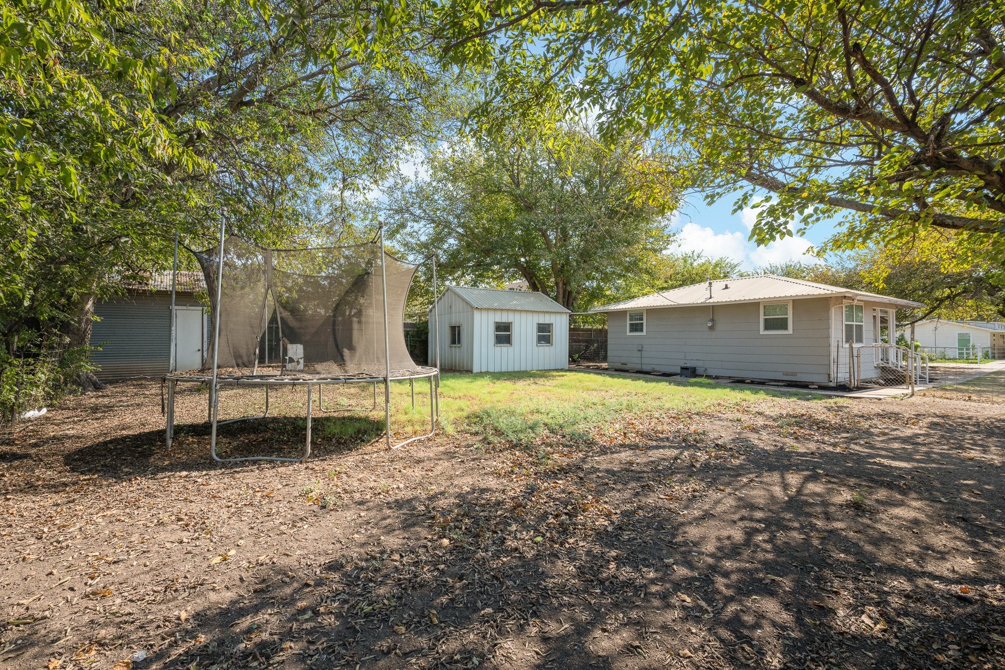412 W Godley Avenue Godley TX 76044