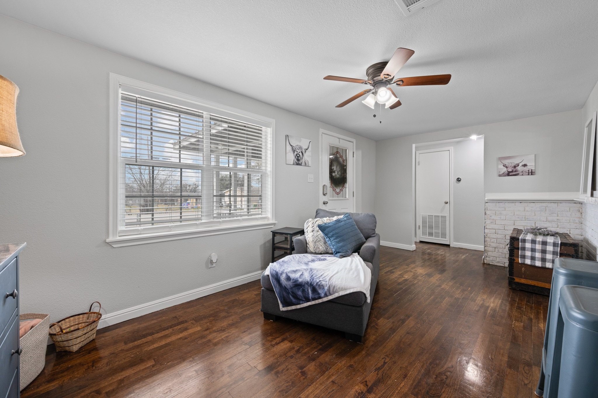 412 W Godley Avenue Godley TX 76044