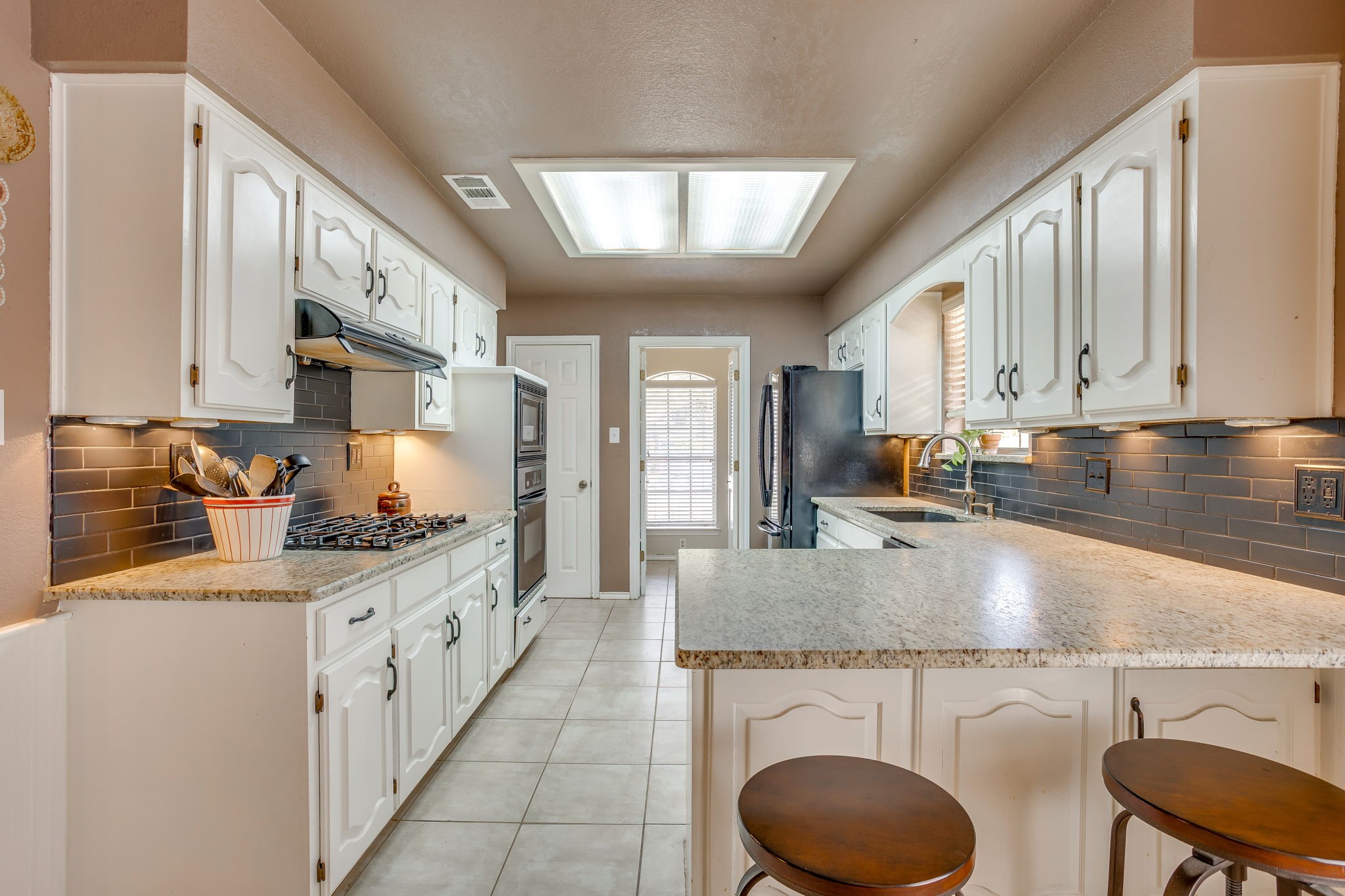 1021 Old Mill Circle Irving TX 75061