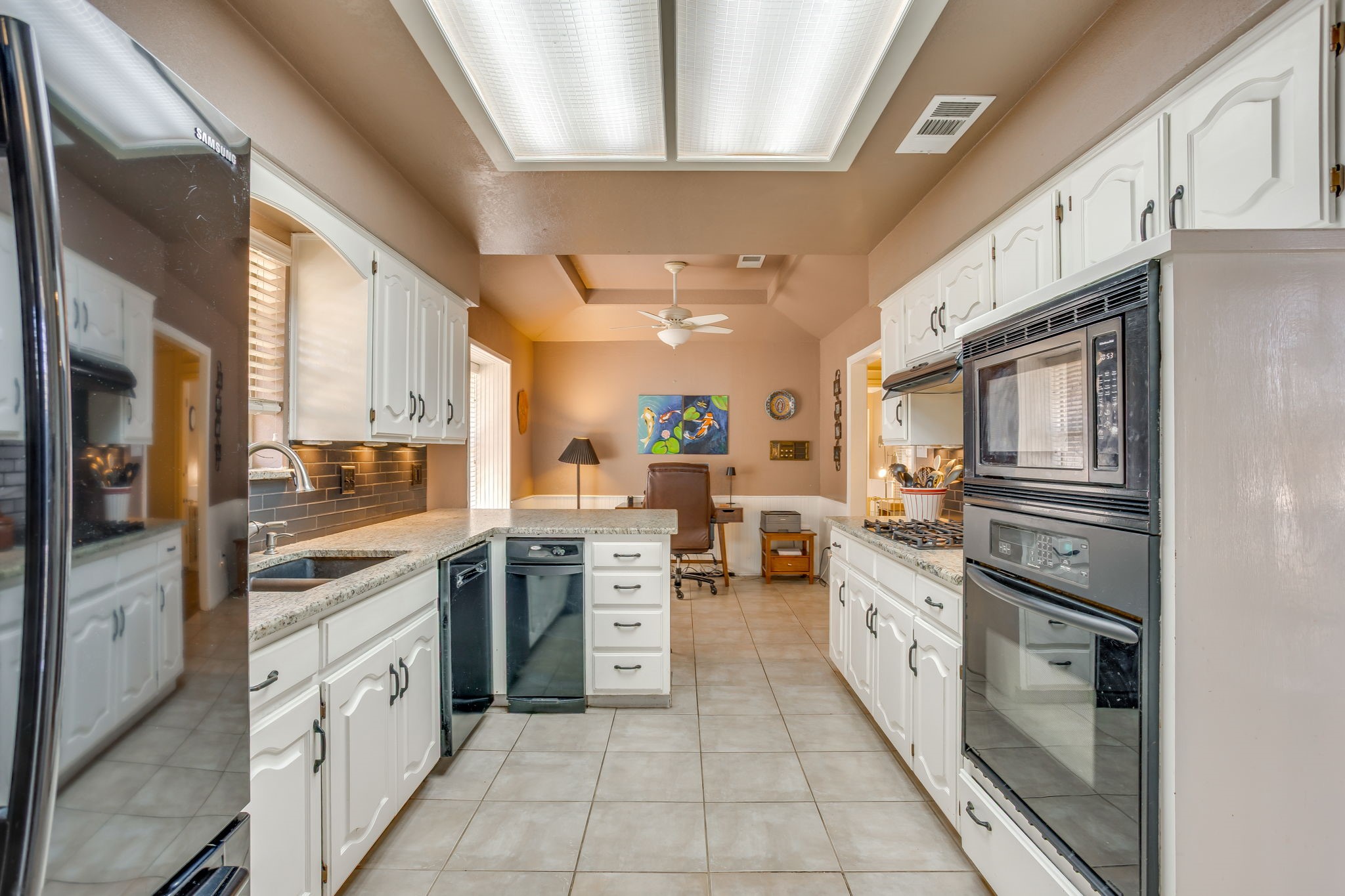 1021 Old Mill Circle Irving TX 75061