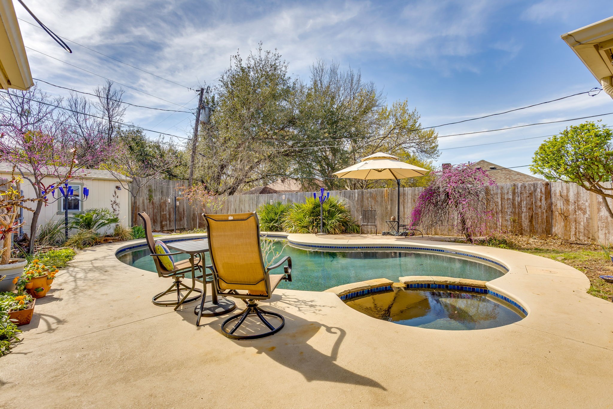 1021 Old Mill Circle Irving TX 75061