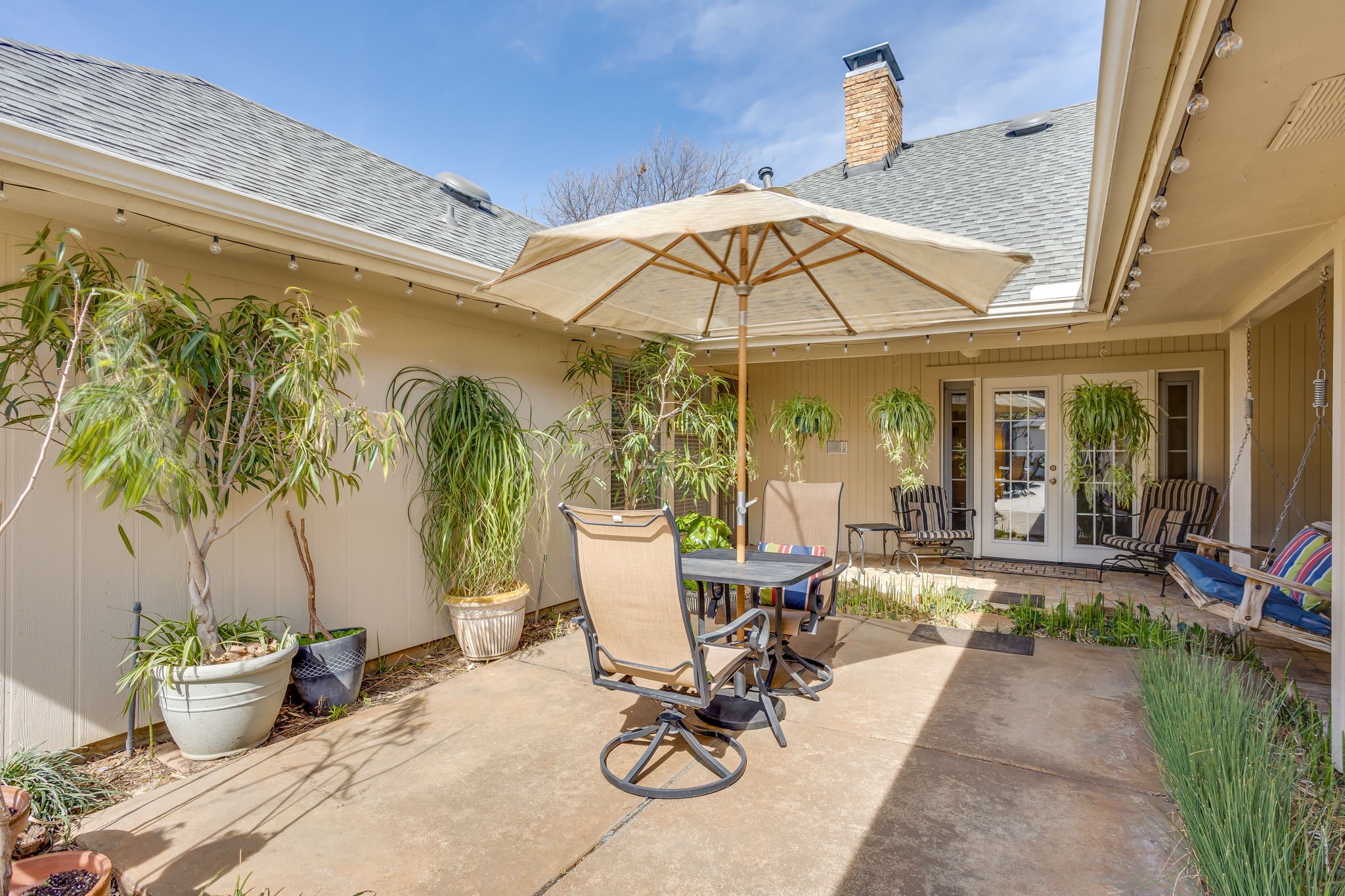 1021 Old Mill Circle Irving TX 75061