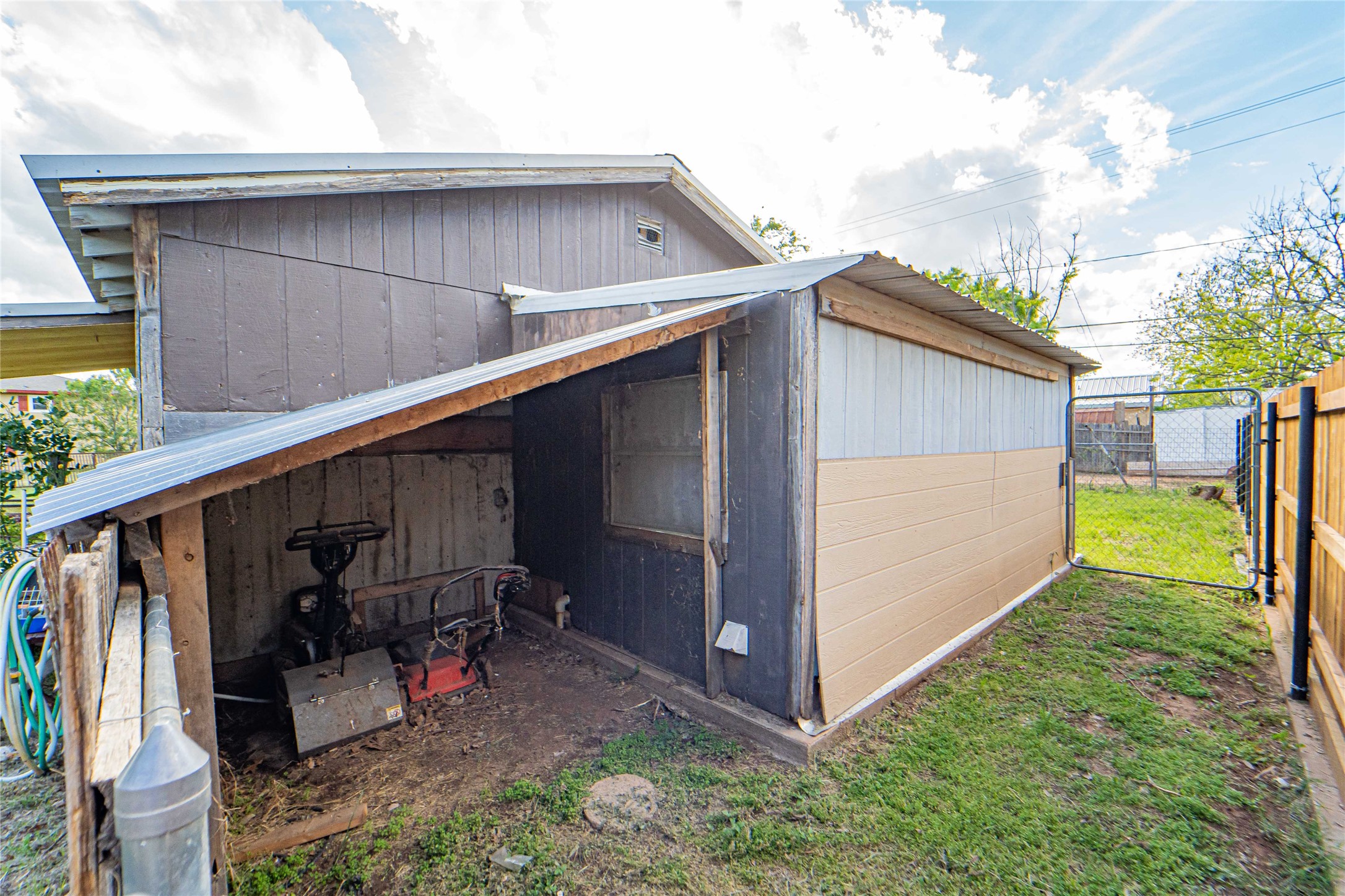 125 Water District Road 214 Breckenridge TX 76424