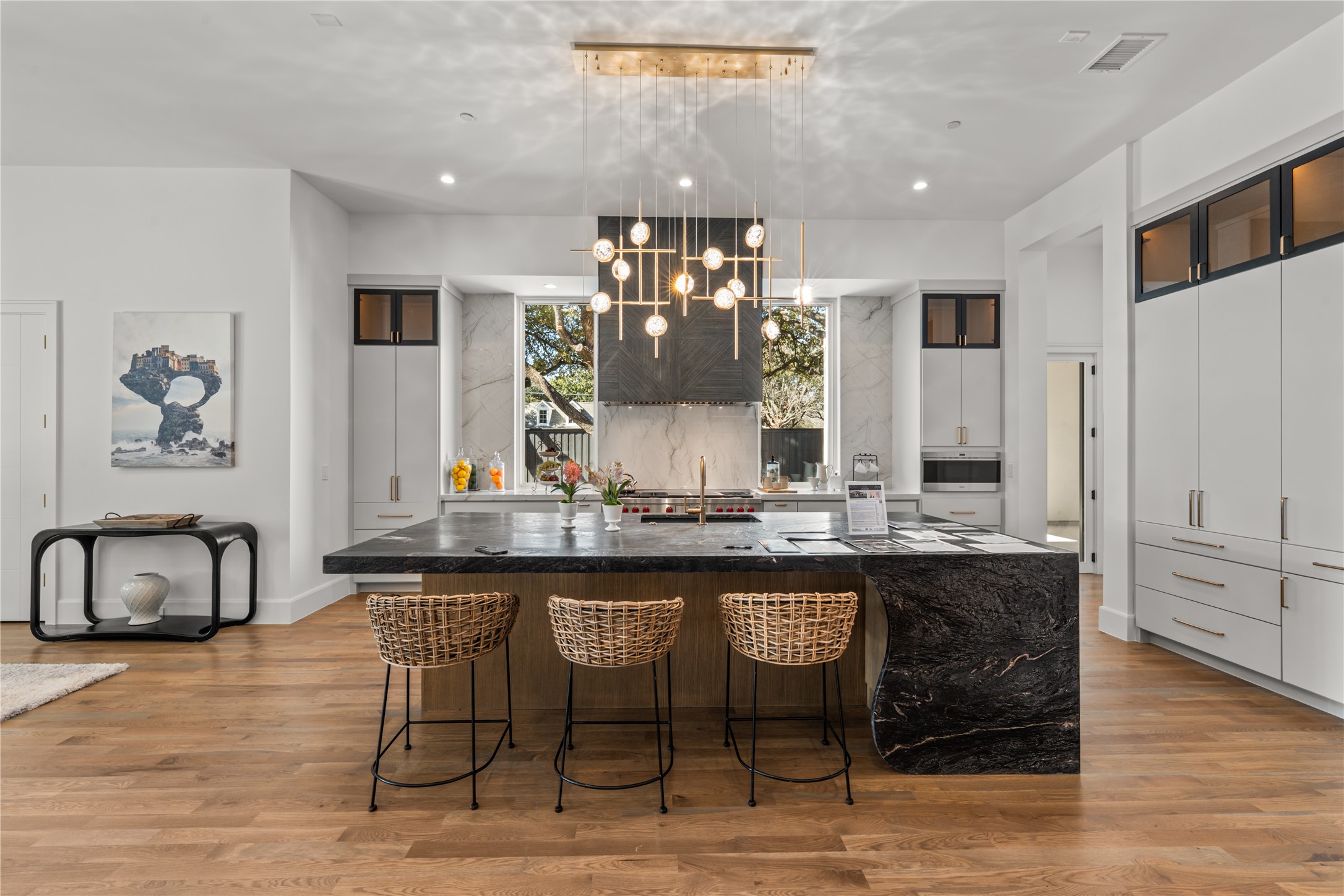 6006 Meadow Crest Dallas TX 75230