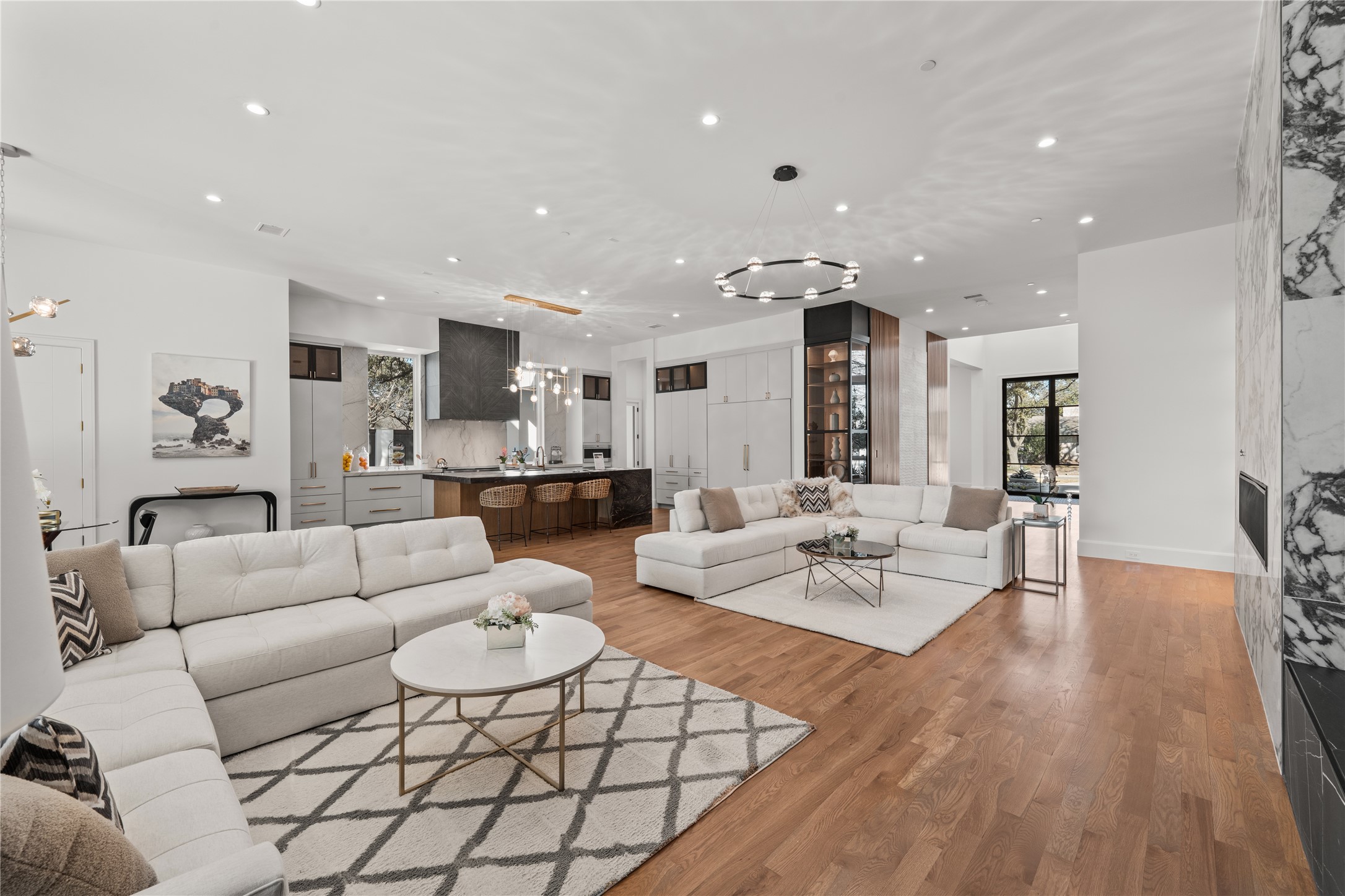 6006 Meadow Crest Dallas TX 75230