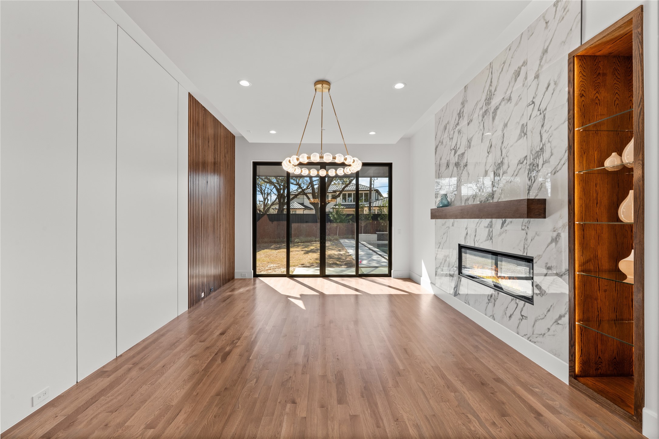 6006 Meadow Crest Dallas TX 75230