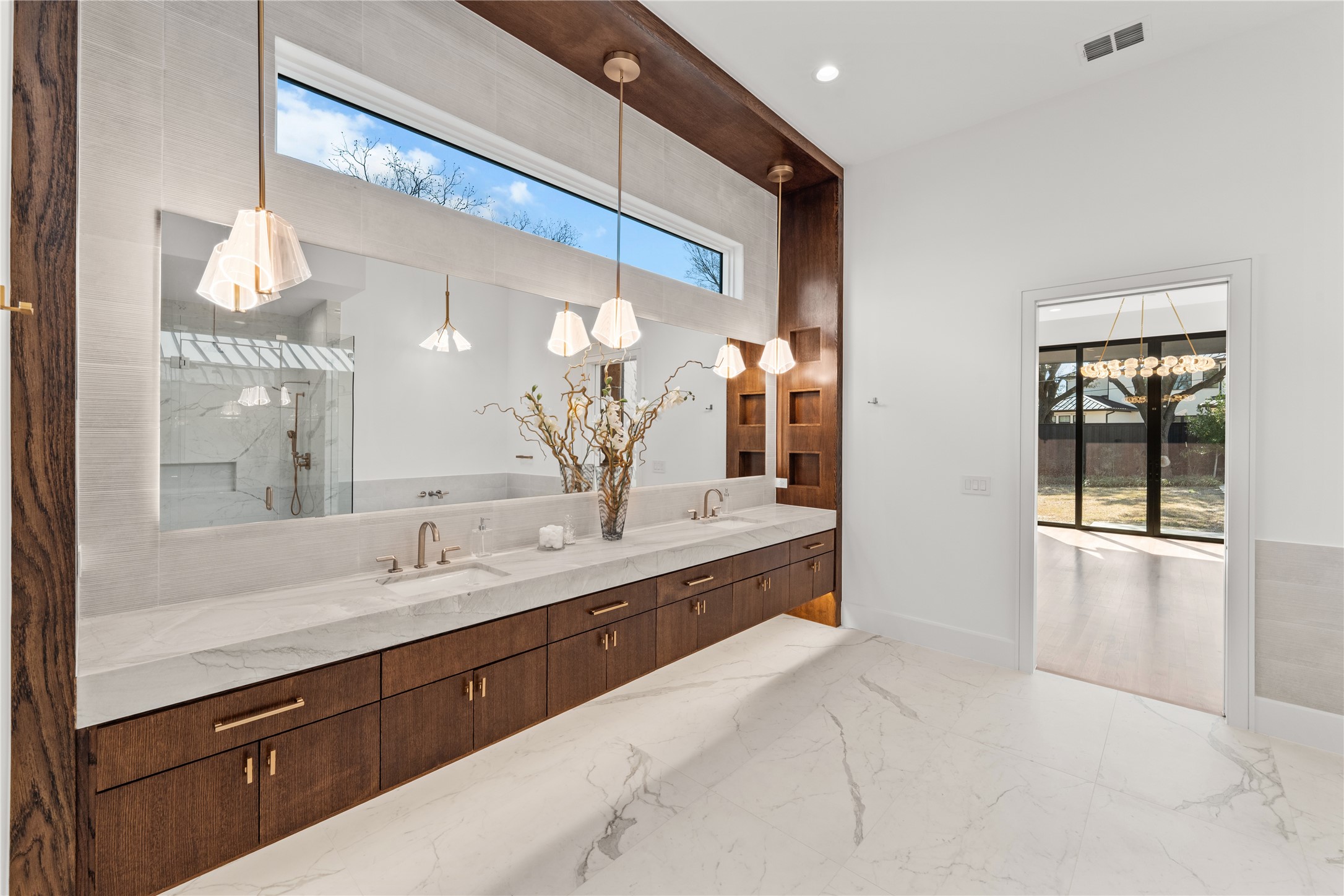 6006 Meadow Crest Dallas TX 75230