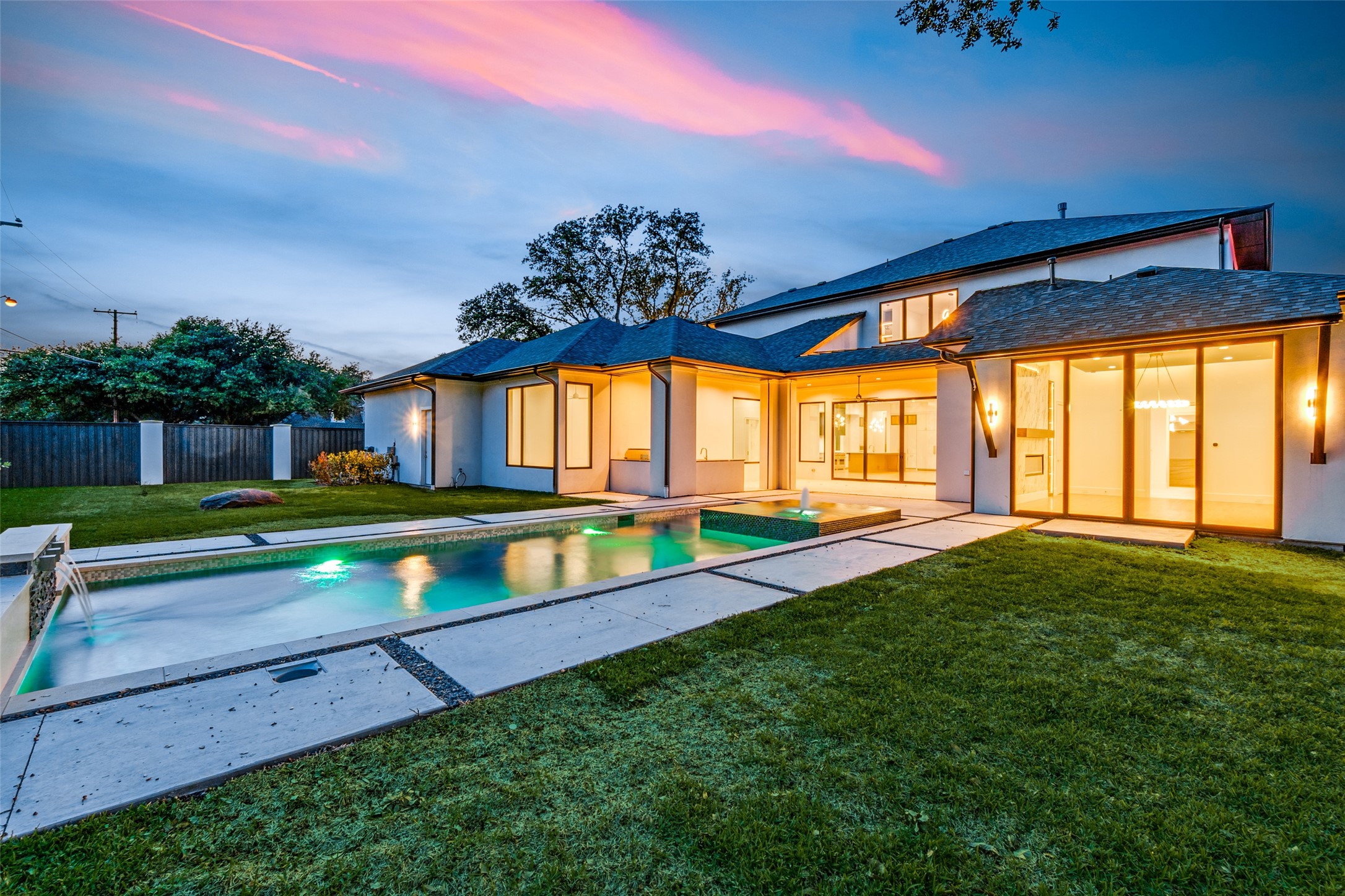 6006 Meadow Crest Dallas TX 75230