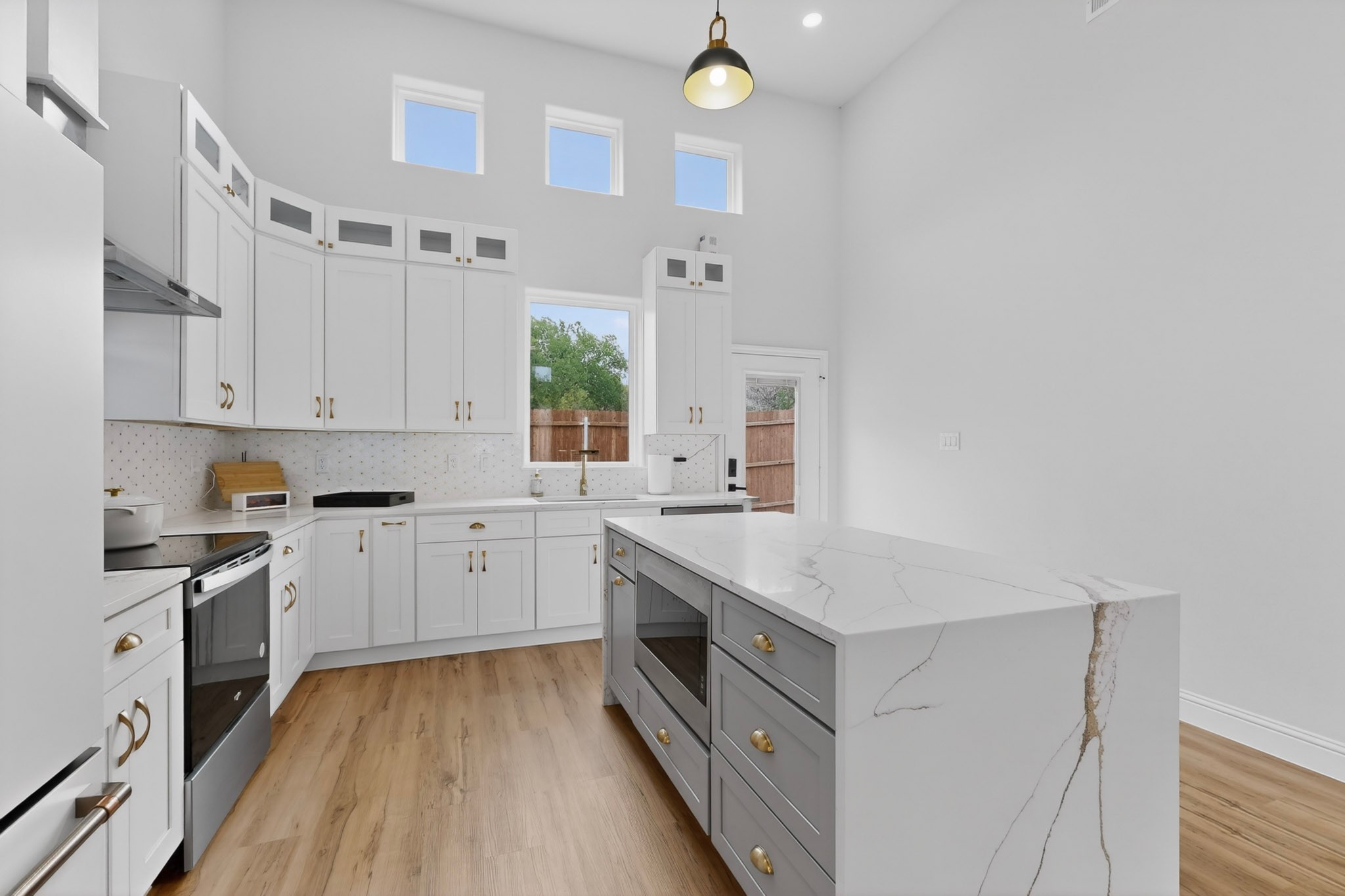 5707 San Jacinto Drive Granbury TX 76048