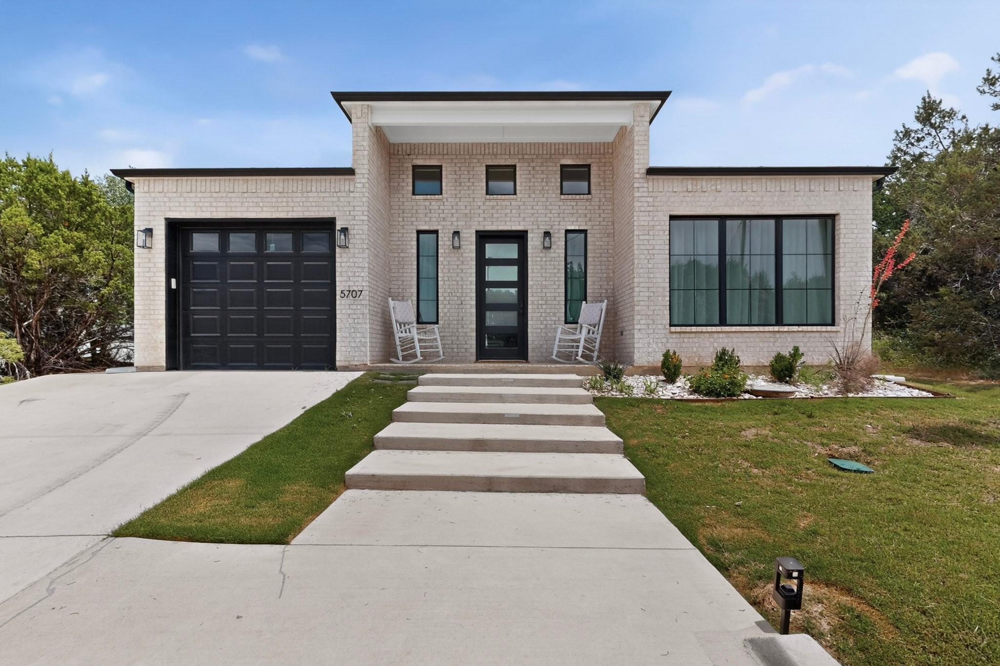 5707 San Jacinto Drive Granbury TX 76048