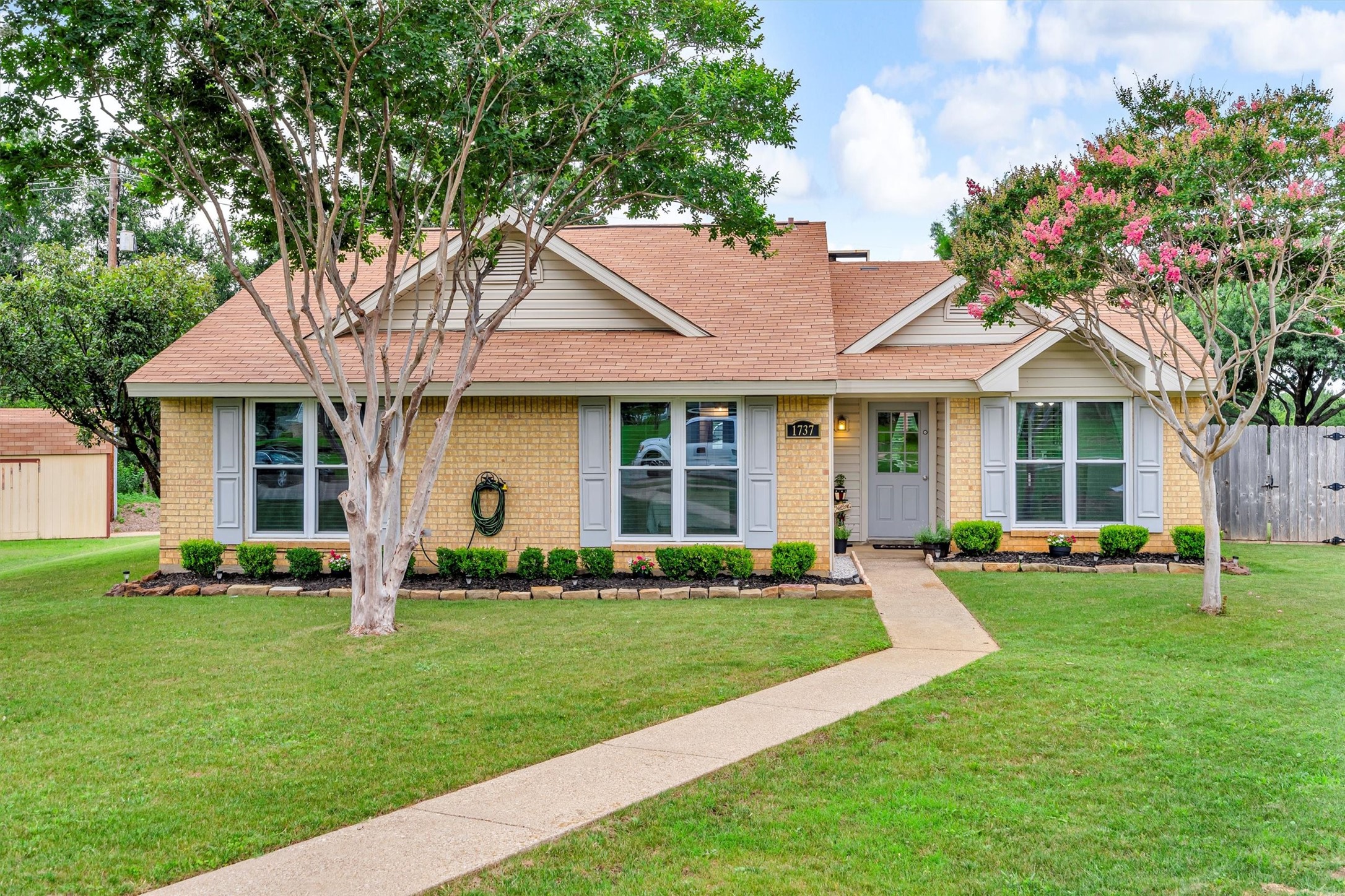 1737 Live Oak Court Lewisville TX 75067