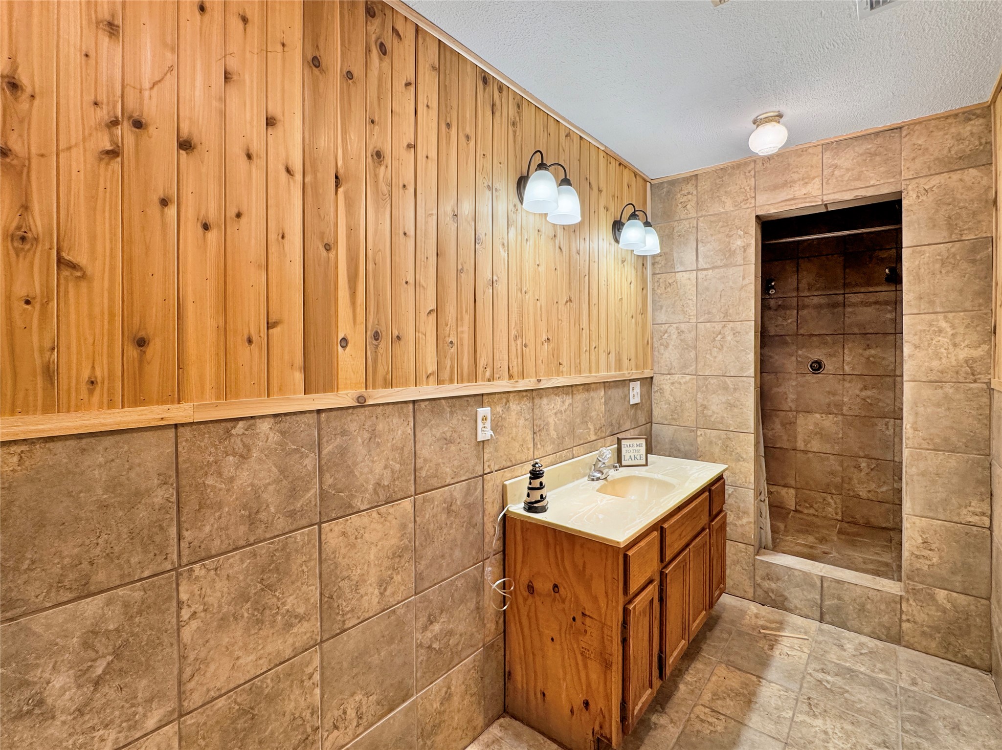 1005 Wood Canyon Road Tool TX 75143