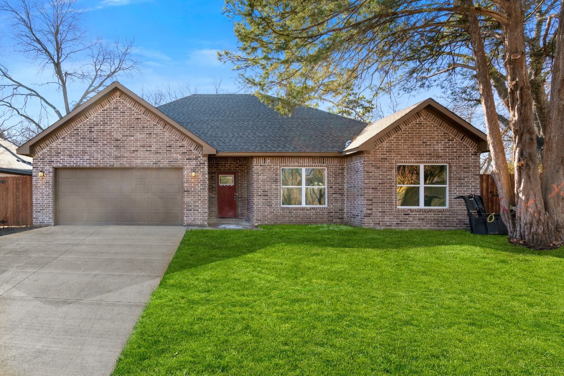 113 Myers Avenue Cleburne TX 76033