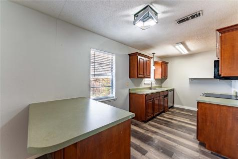 980 29th Street SE Paris TX 75460