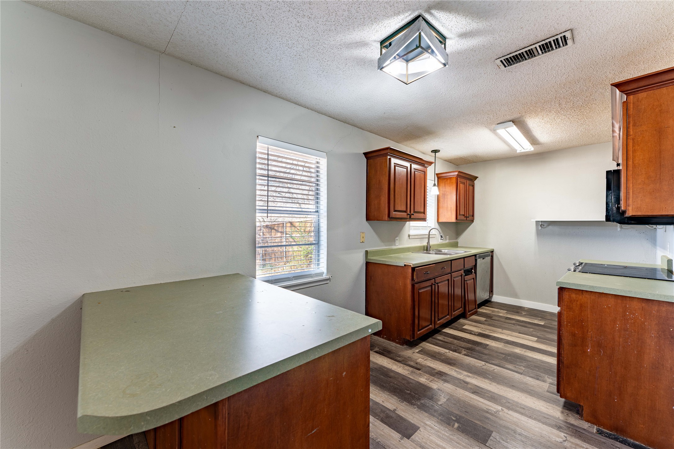 980 29th Street SE Paris TX 75460