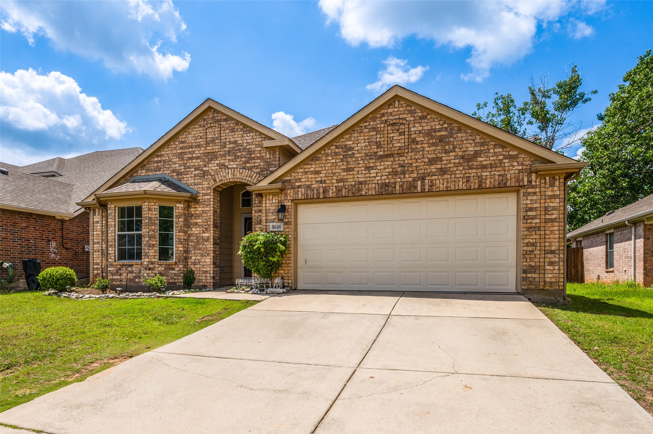 8616 Chisholm Trail Cross Roads TX 76227