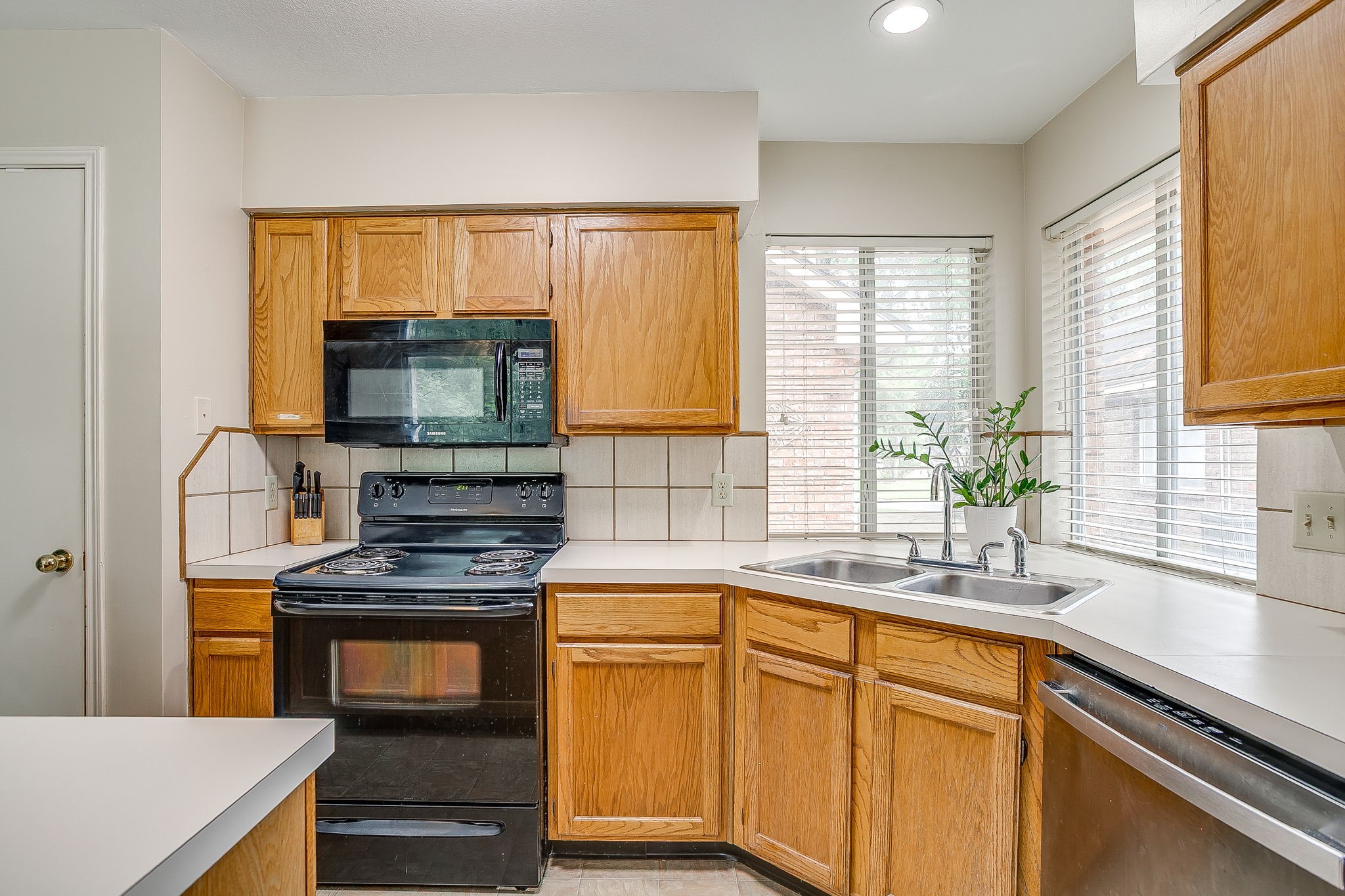 5720 Polo Club Drive Arlington TX 76017
