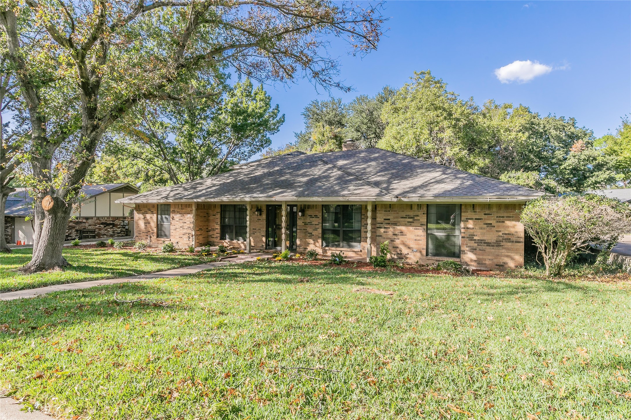 1807 Queensborough Drive Arlington TX 76015