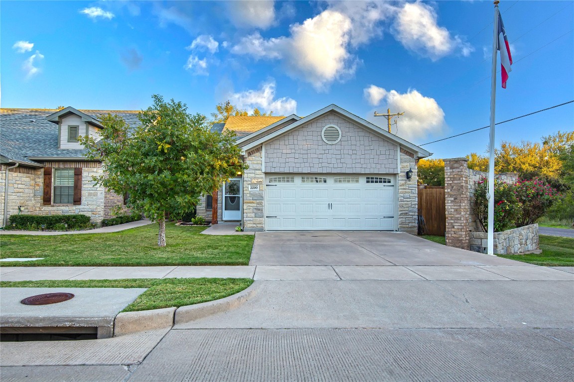 2200 Cobblestone Court Granbury TX 76049