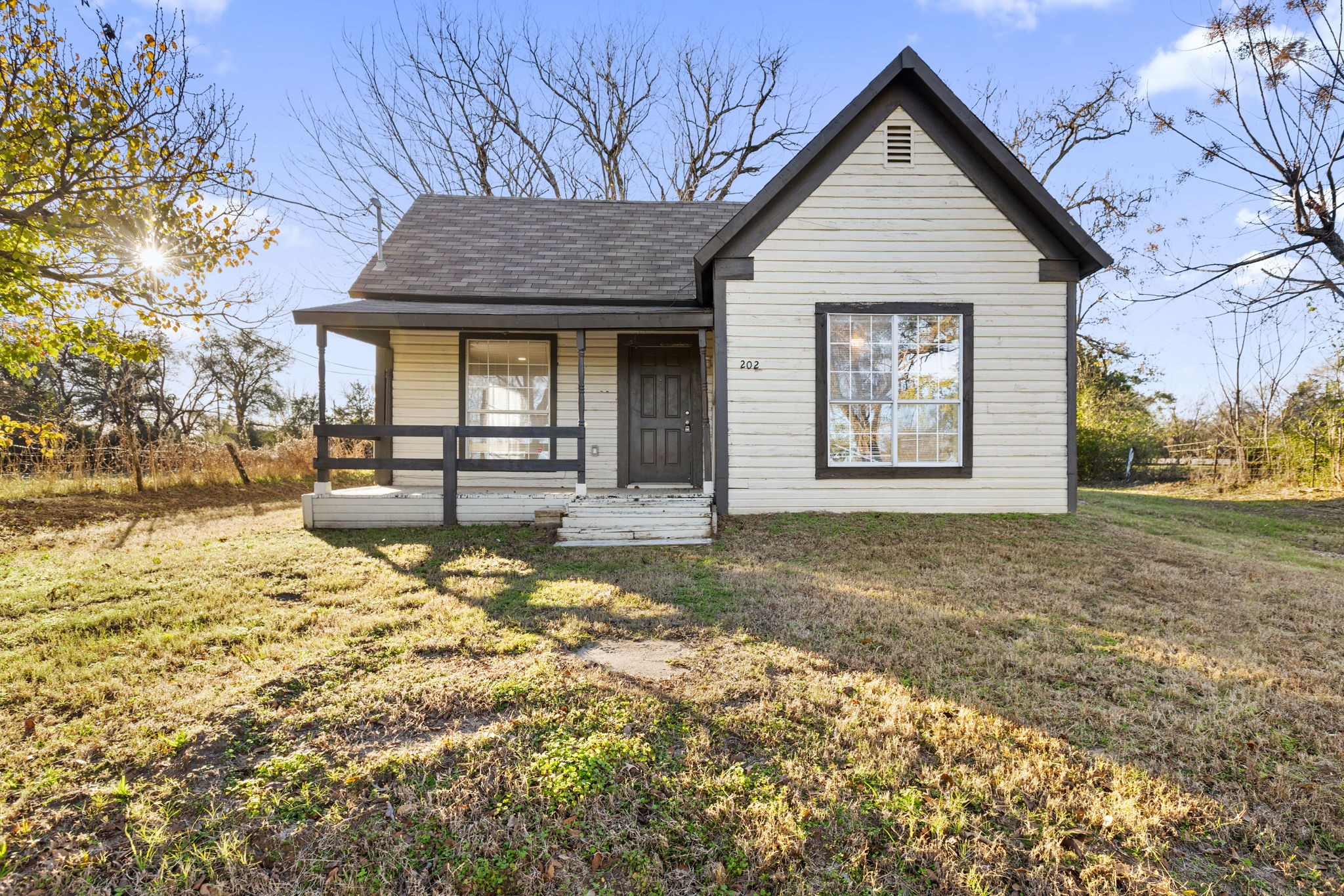 202 S Dunbar Lane Emory TX 75440