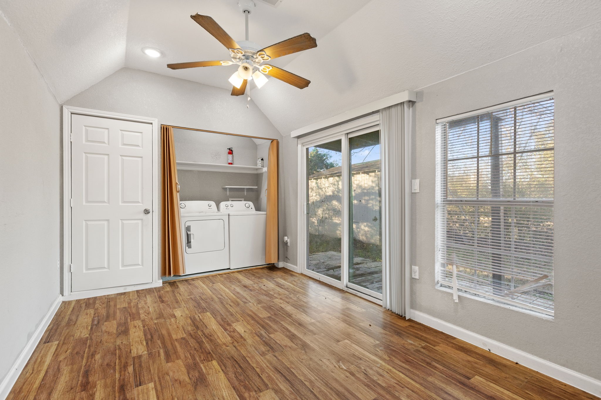202 S Dunbar Lane Emory TX 75440