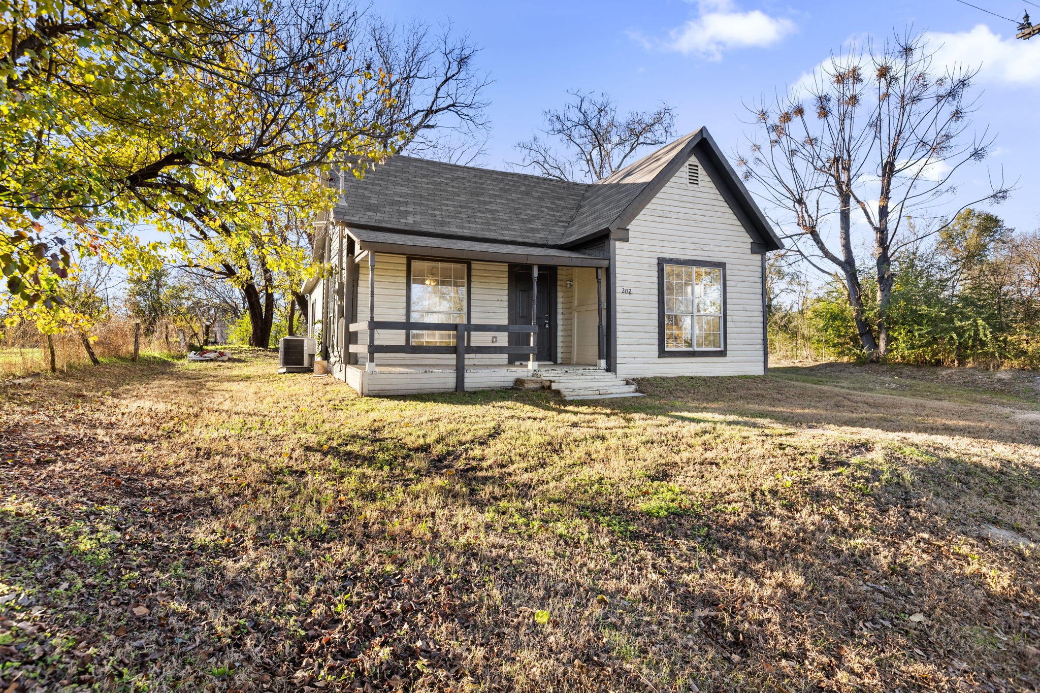 202 S Dunbar Lane Emory TX 75440