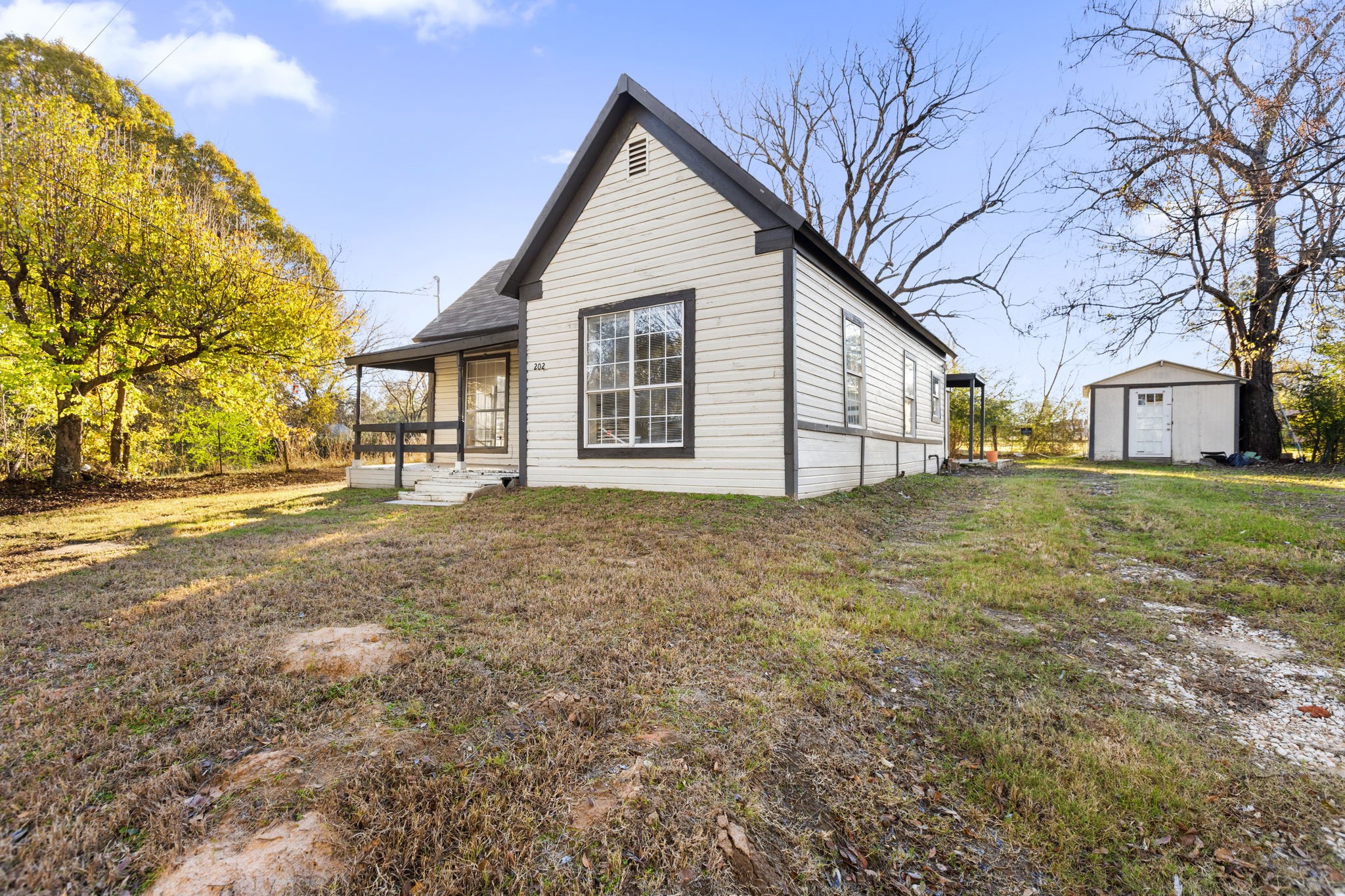 202 S Dunbar Lane Emory TX 75440