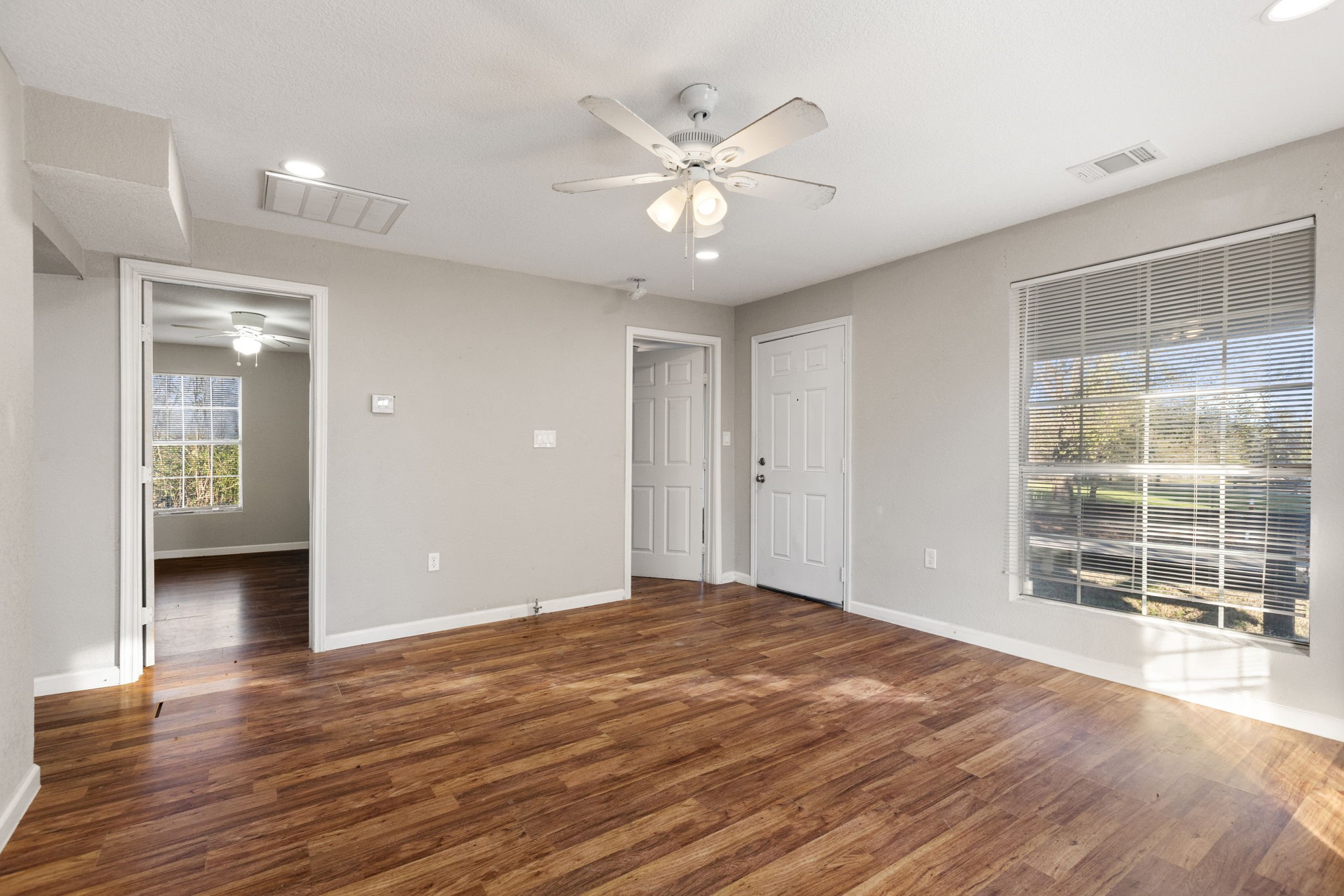 202 S Dunbar Lane Emory TX 75440