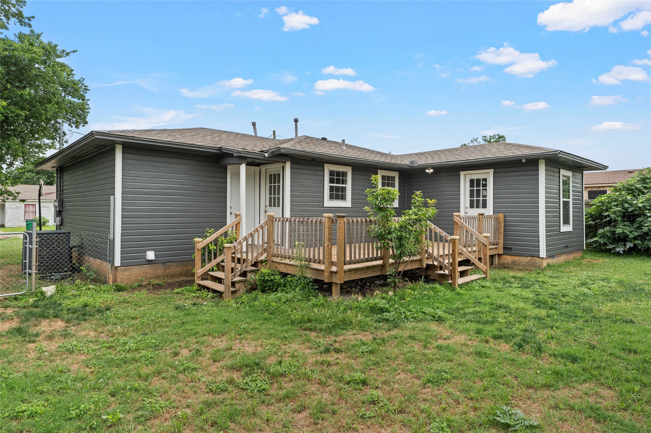 1403 W 11th Street Mcgregor TX 76657