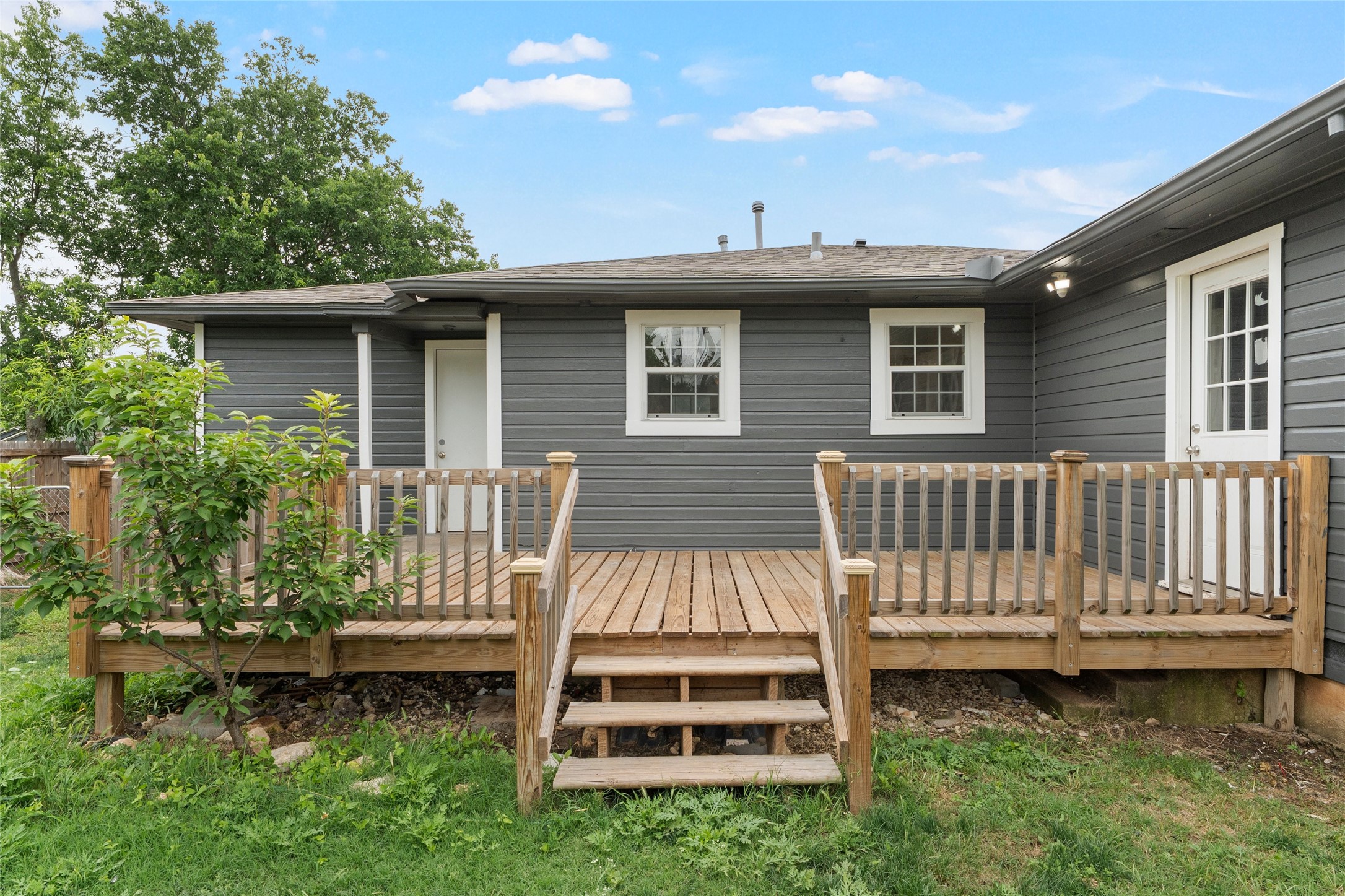1403 W 11th Street Mcgregor TX 76657