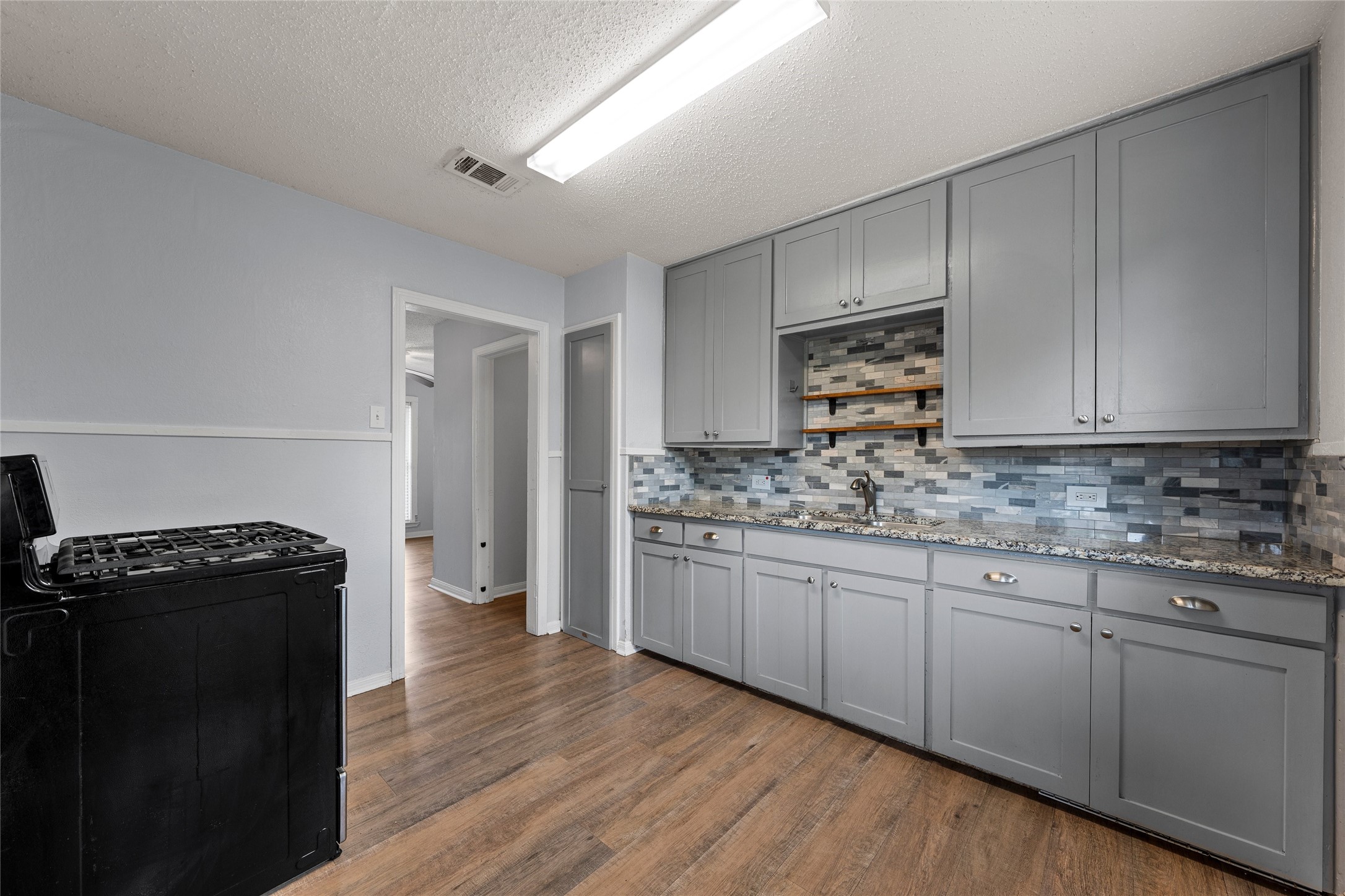 1403 W 11th Street Mcgregor TX 76657
