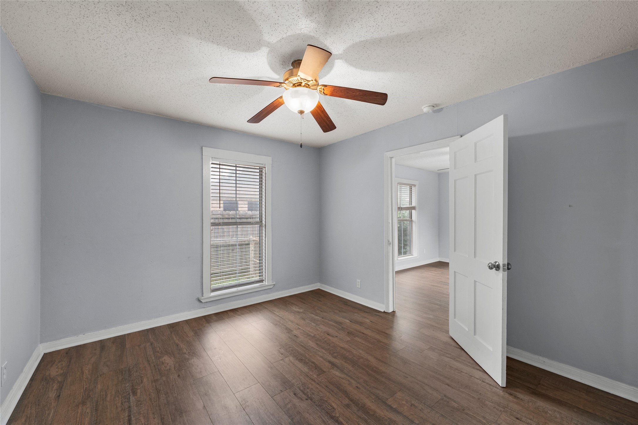 1403 W 11th Street Mcgregor TX 76657