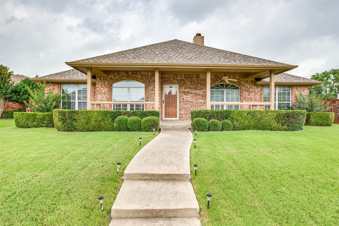 4209 Pointe Loma Drive Rowlett TX 75088