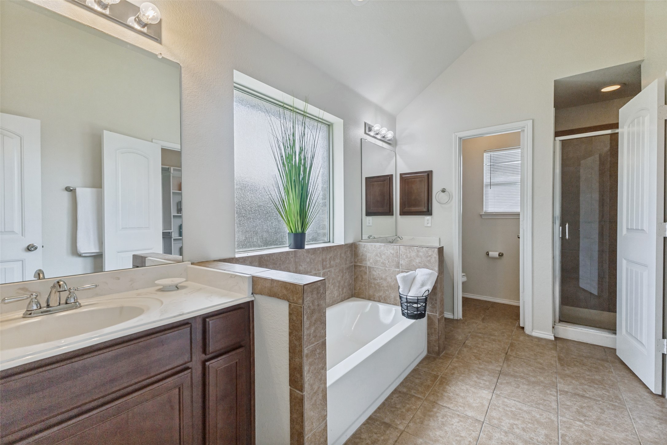 2242 Upcreek Court Dallas TX 75253