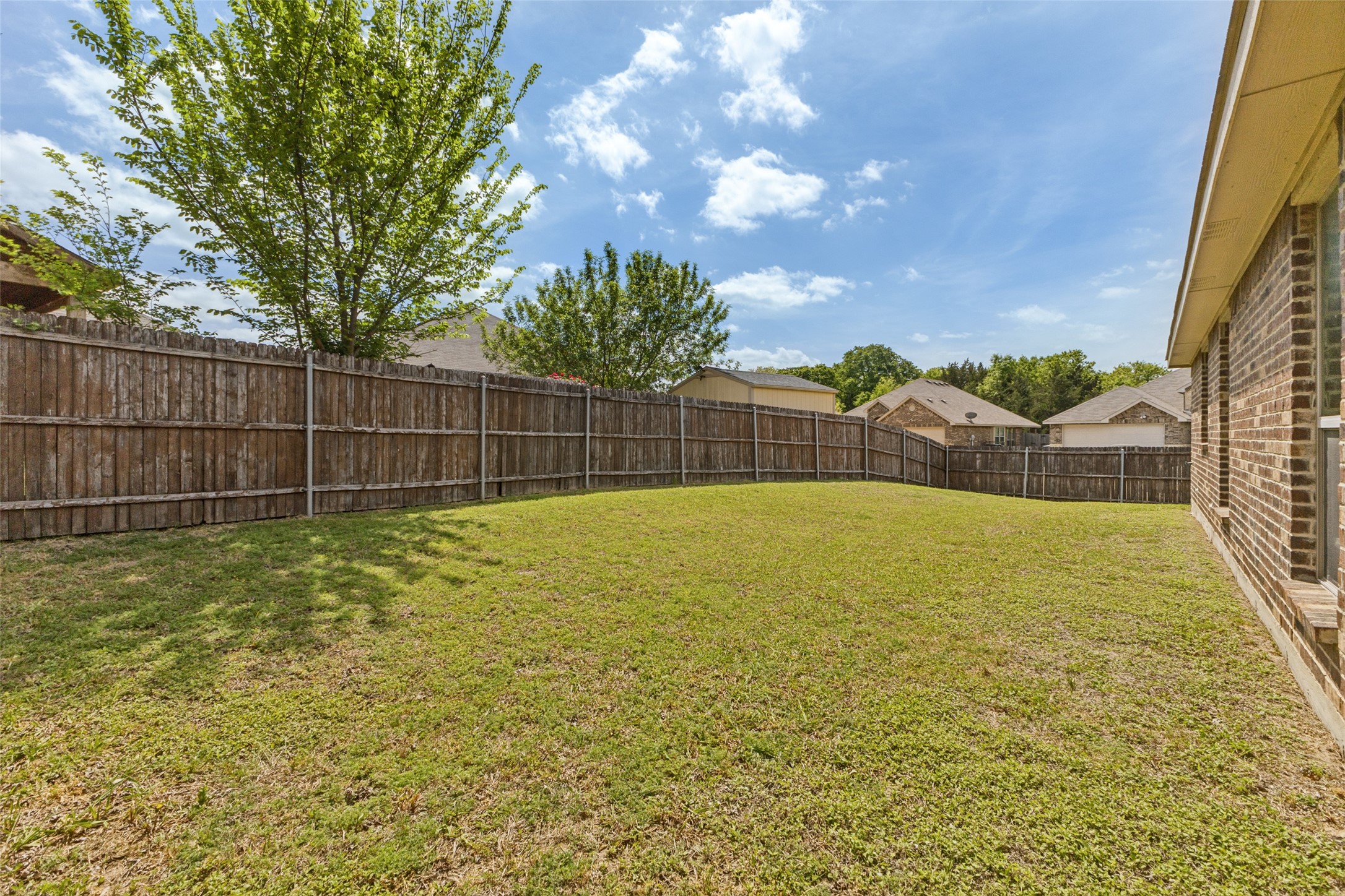 2242 Upcreek Court Dallas TX 75253