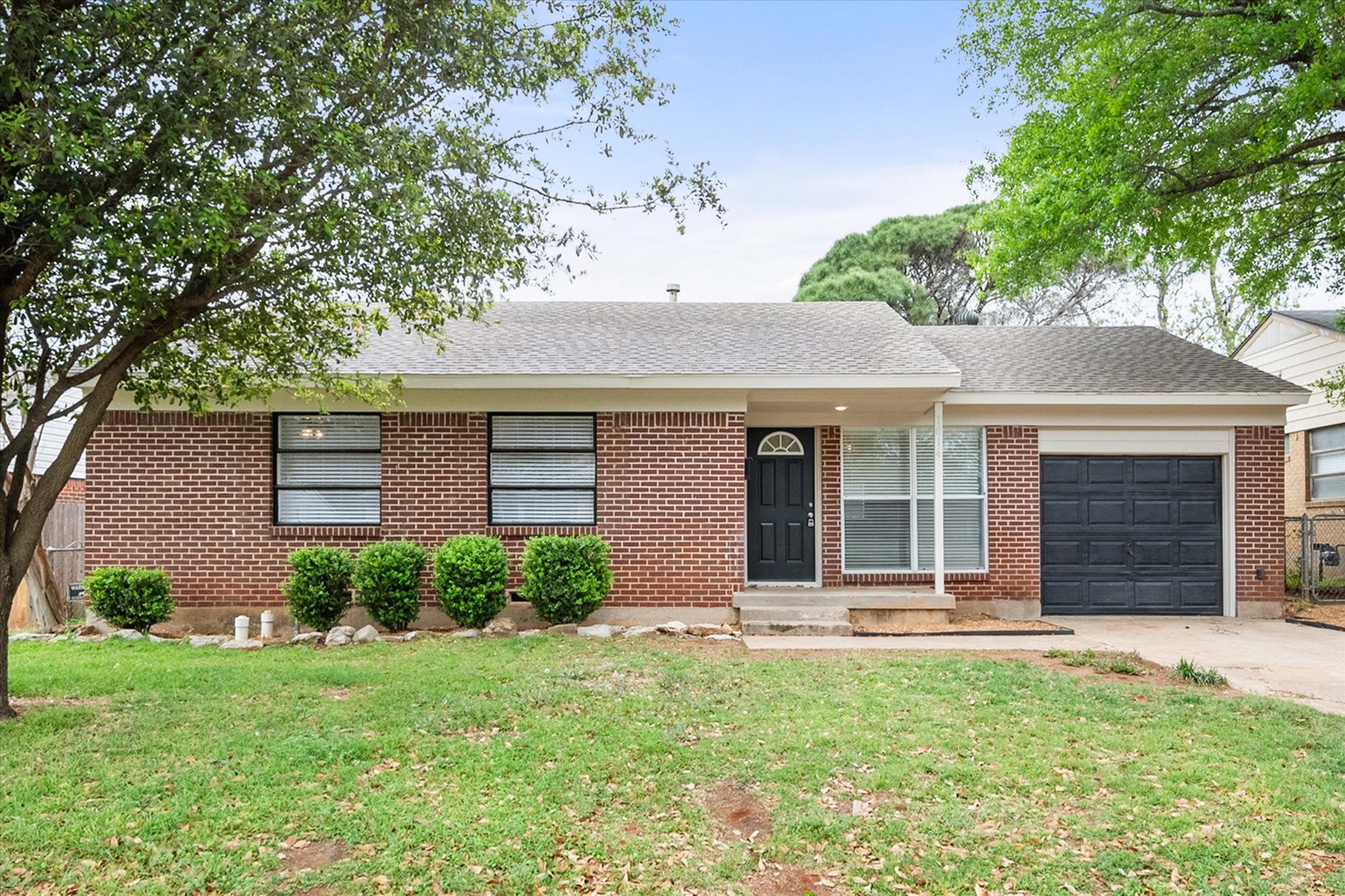 1814 Donna Street Arlington TX 76013