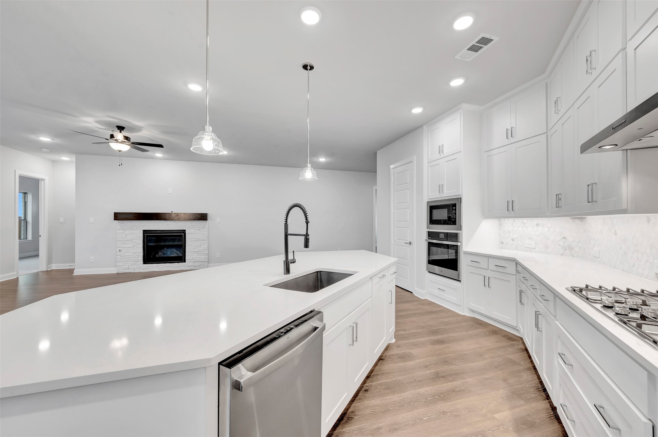 732 Shinnery Oak Way Waxahachie TX 75165