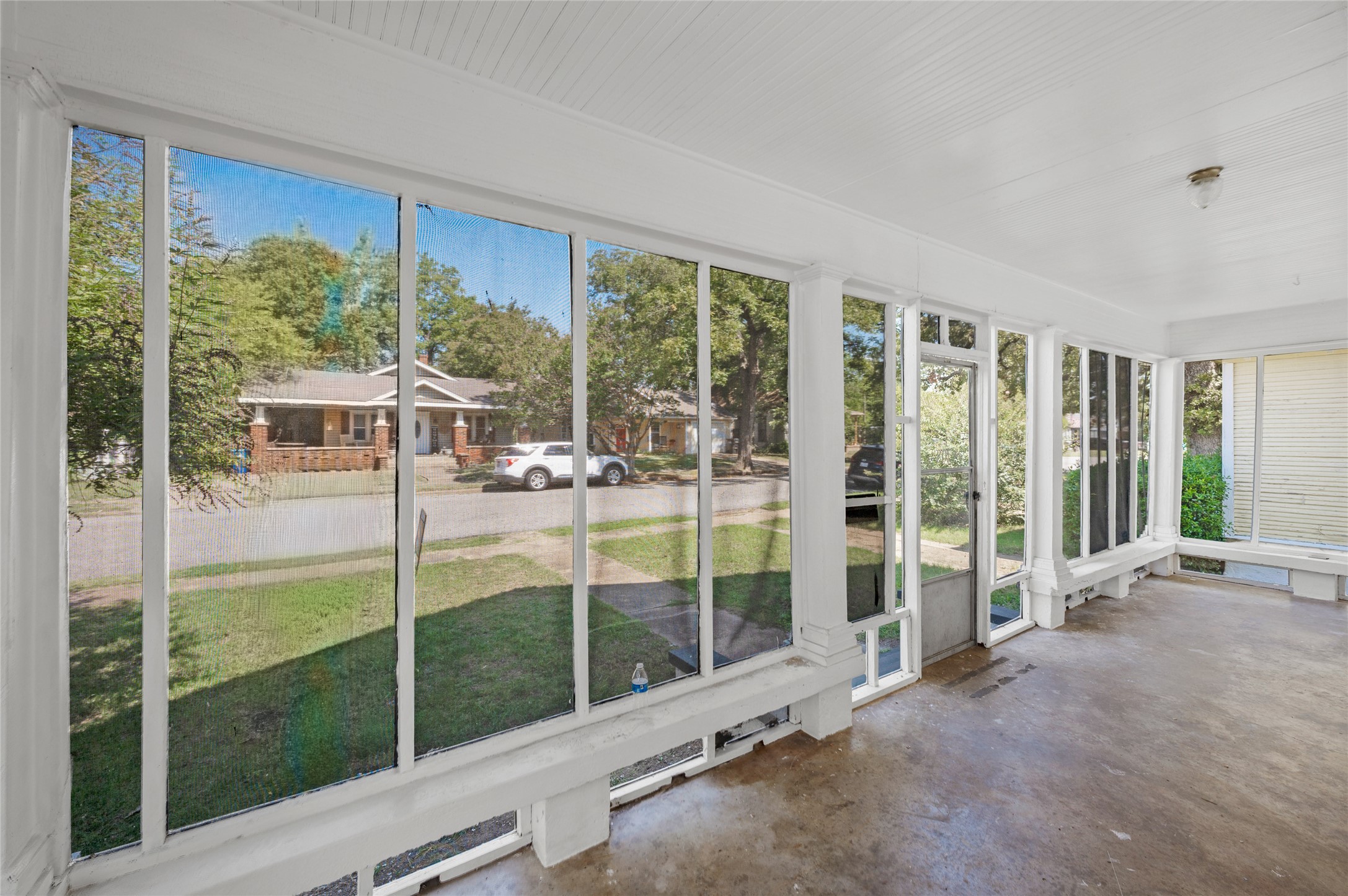 708 W Texas Street Denison TX 75020
