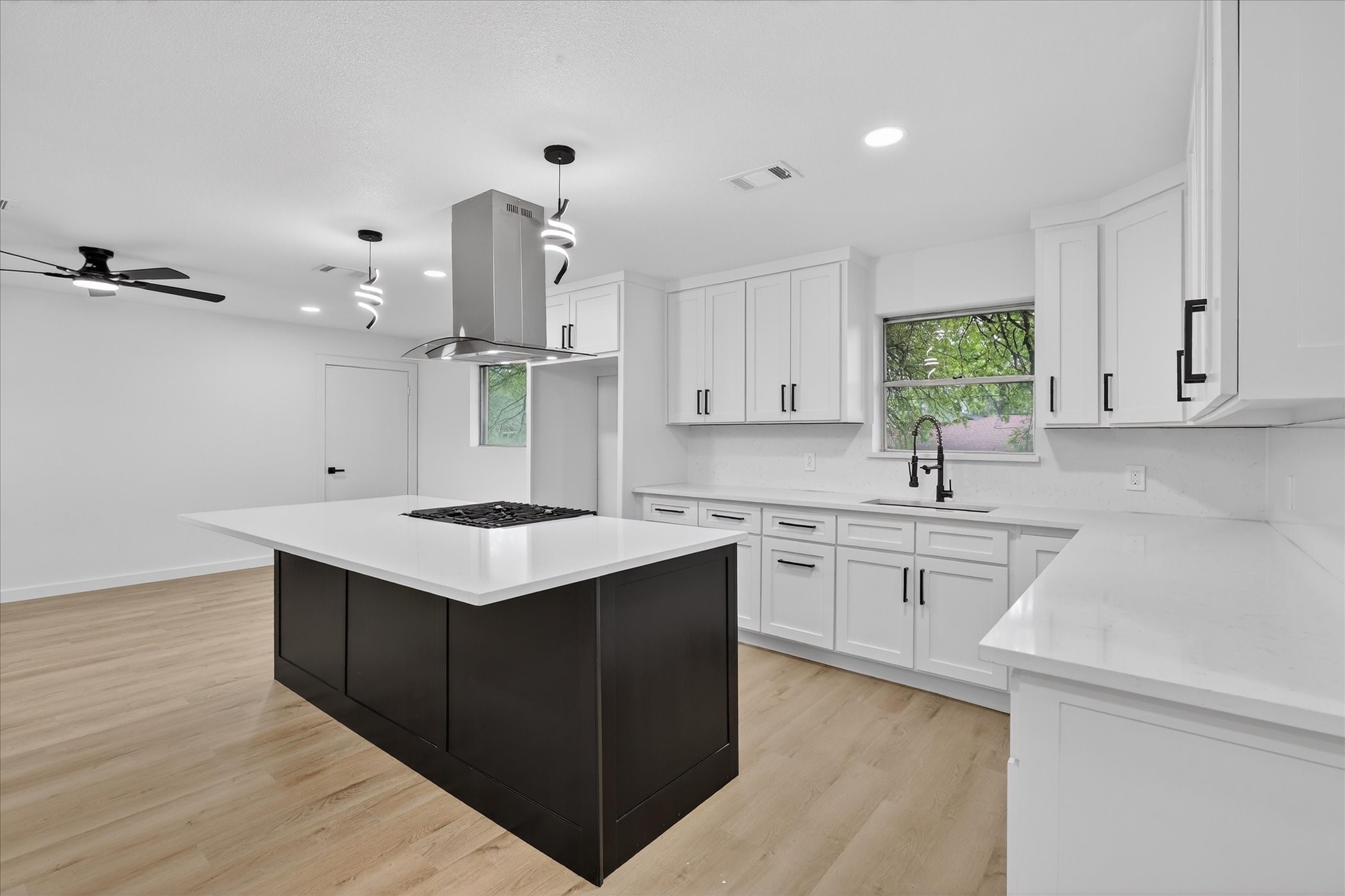 1130 Lodema Lane Duncanville TX 75116