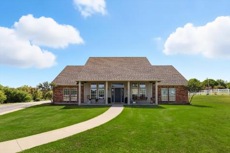 233 Derby Drive Van Alstyne TX 75495