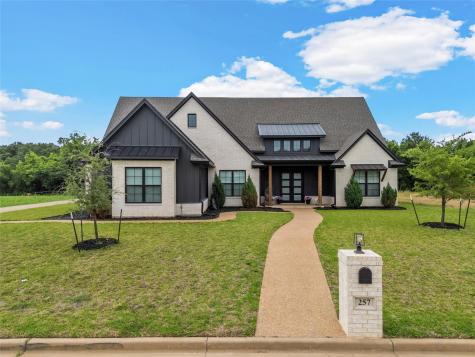 257 Fox Run Lane Robinson TX 76706
