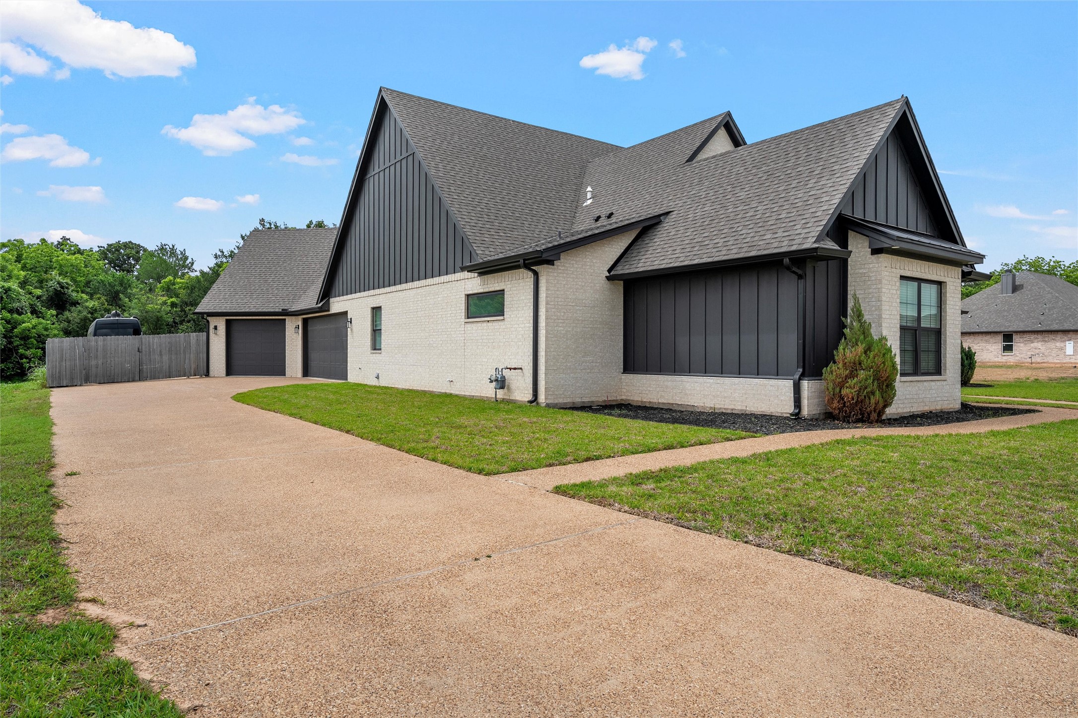 257 Fox Run Lane Robinson TX 76706