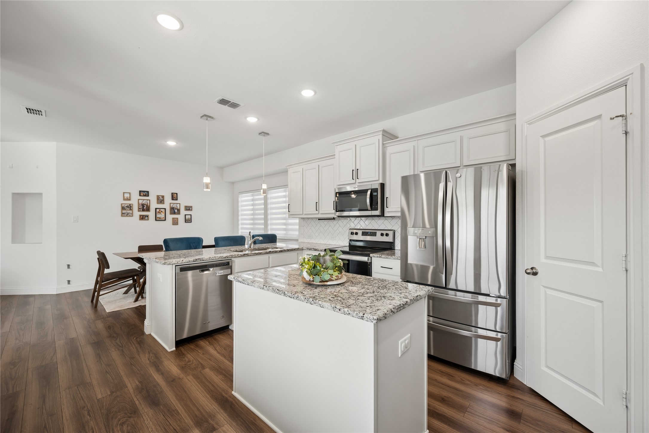 916 Crockett Street Aubrey TX 76227