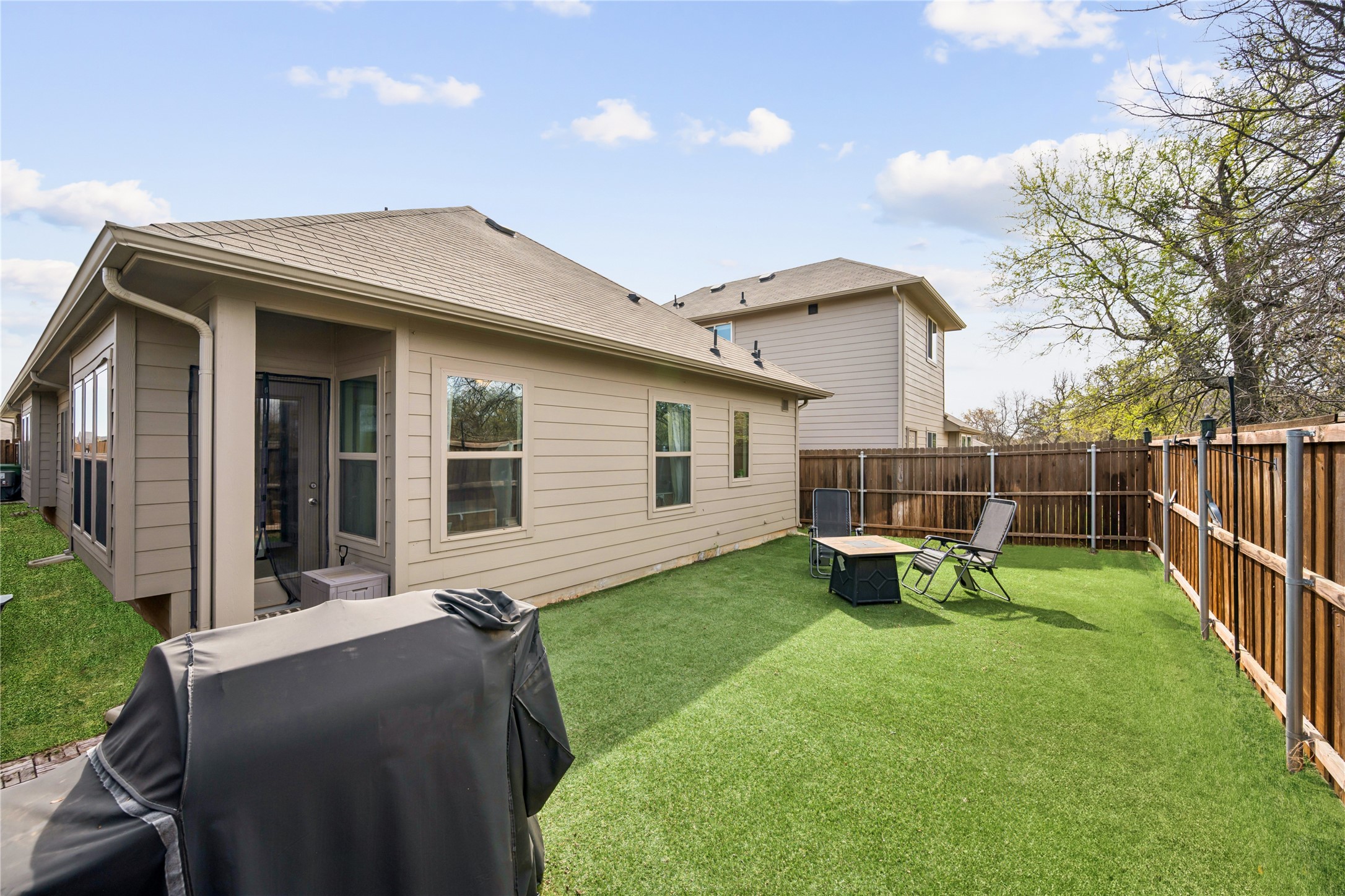 916 Crockett Street Aubrey TX 76227