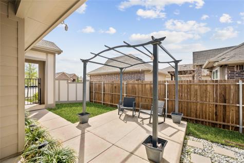 916 Crockett Street Aubrey TX 76227